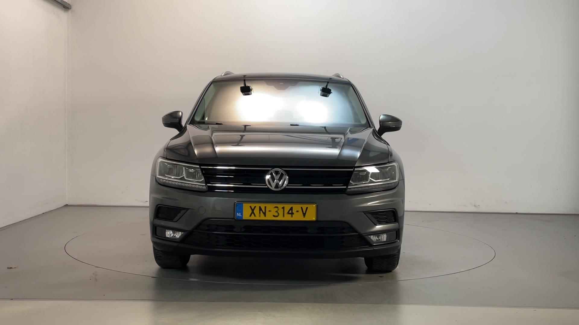 Volkswagen Tiguan 1.5 TSI 150pk DSG ACT Comfortline Business Navigatie Trekhaak Parkeersensoren - 16/26
