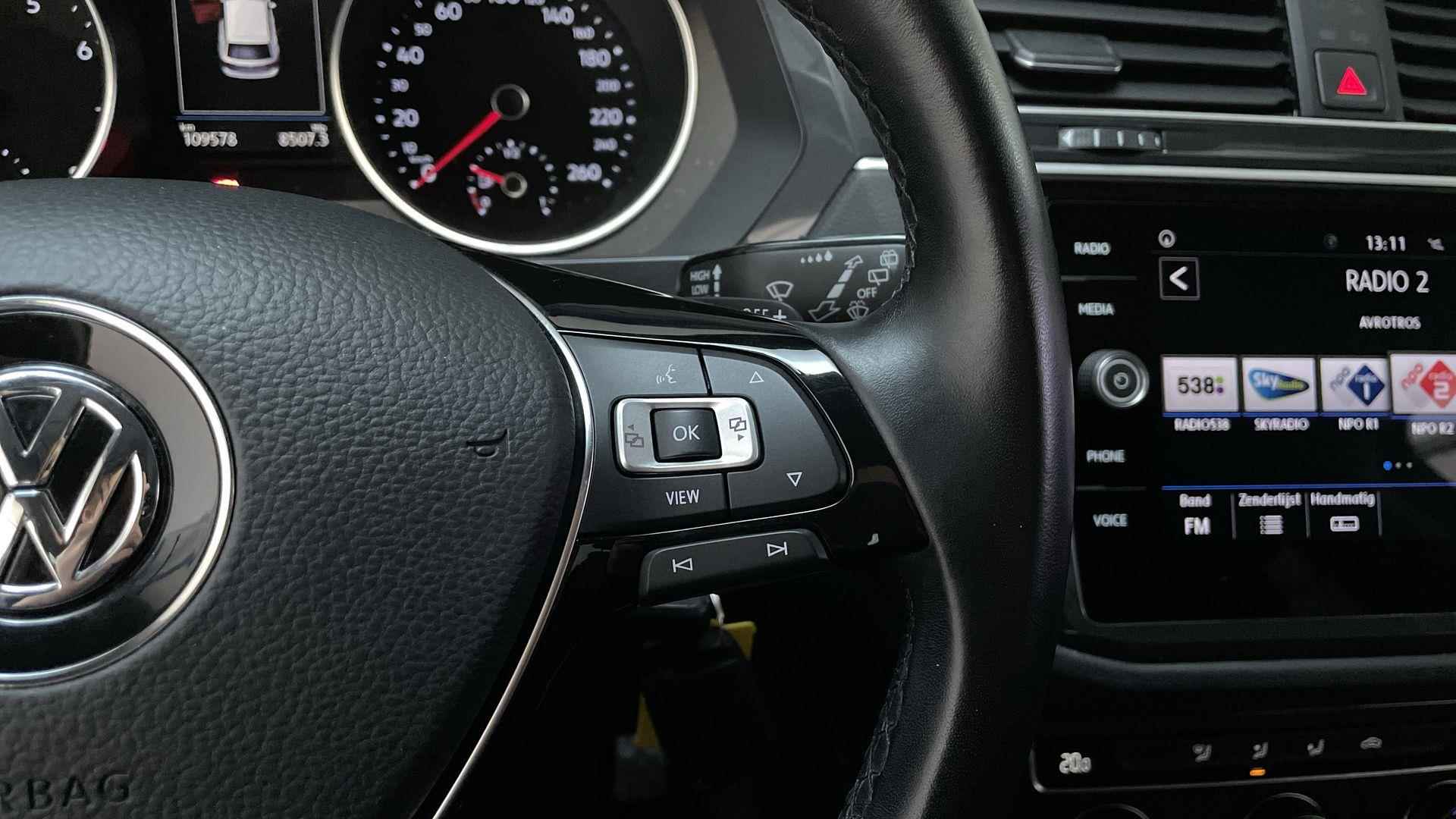 Volkswagen Tiguan 1.5 TSI 150pk DSG ACT Comfortline Business Navigatie Trekhaak Parkeersensoren - 19/26