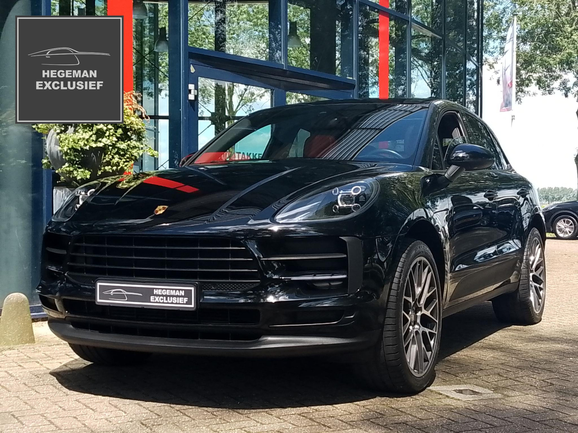 Porsche Macan 2.0 AUTOMAAT 245PK | Schuif-kanteldak | Leder (kleur naar keuze aan te passen) | Navi | 21 inch | ECC | Parkeersensoren + Camera | Cruise Control