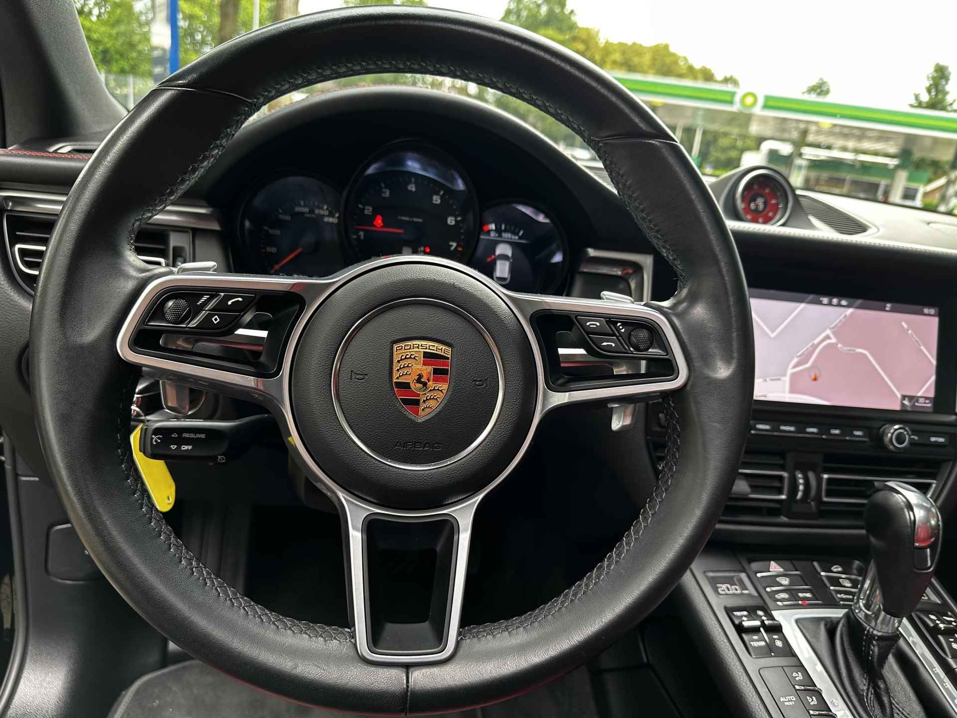 Porsche Macan 2.0 AUTOMAAT 245PK | Schuif-kanteldak | Leder (kleur naar keuze aan te passen) | Navi | 21 inch | ECC | Parkeersensoren + Camera | Cruise Control - 21/36