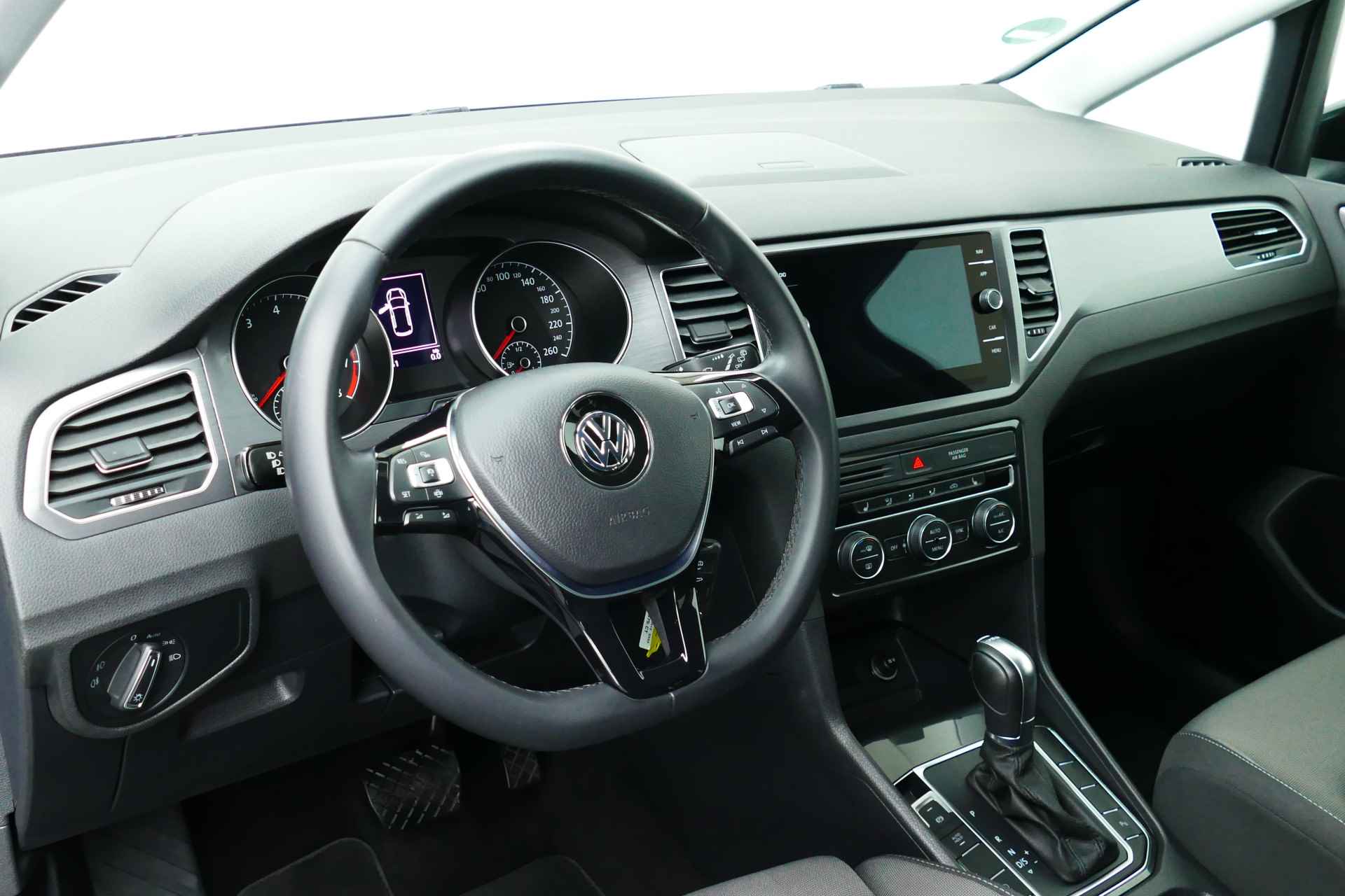 Volkswagen Golf Sportsvan 1.0 TSI Highline Edition. Adaptief Cruise, Navi, Clima, Stoelverw, PDC V+A, 16"LMV - 13/42