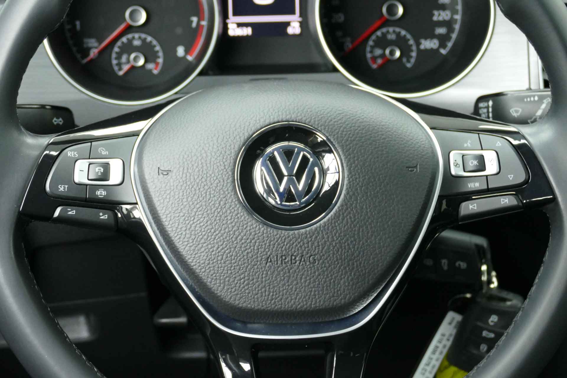 Volkswagen Golf Sportsvan 1.0 TSI Highline Edition. Adaptief Cruise, Navi, Clima, Stoelverw, PDC V+A, 16"LMV - 15/42