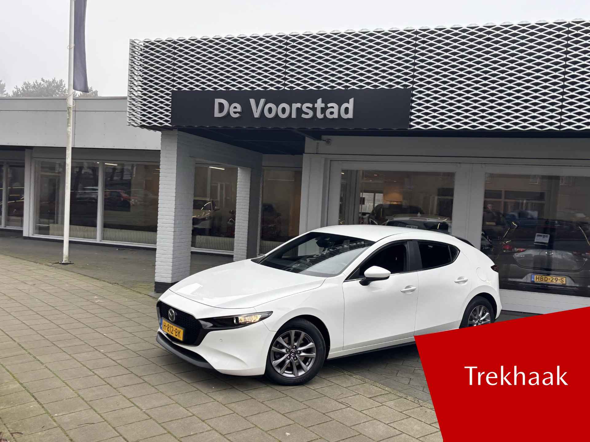 Mazda 3 2.0 e-SkyActiv-X M Hybrid 180 Comfort met Bose | Trekhaak | dealer onderhouden | Ned. auto - 2/36