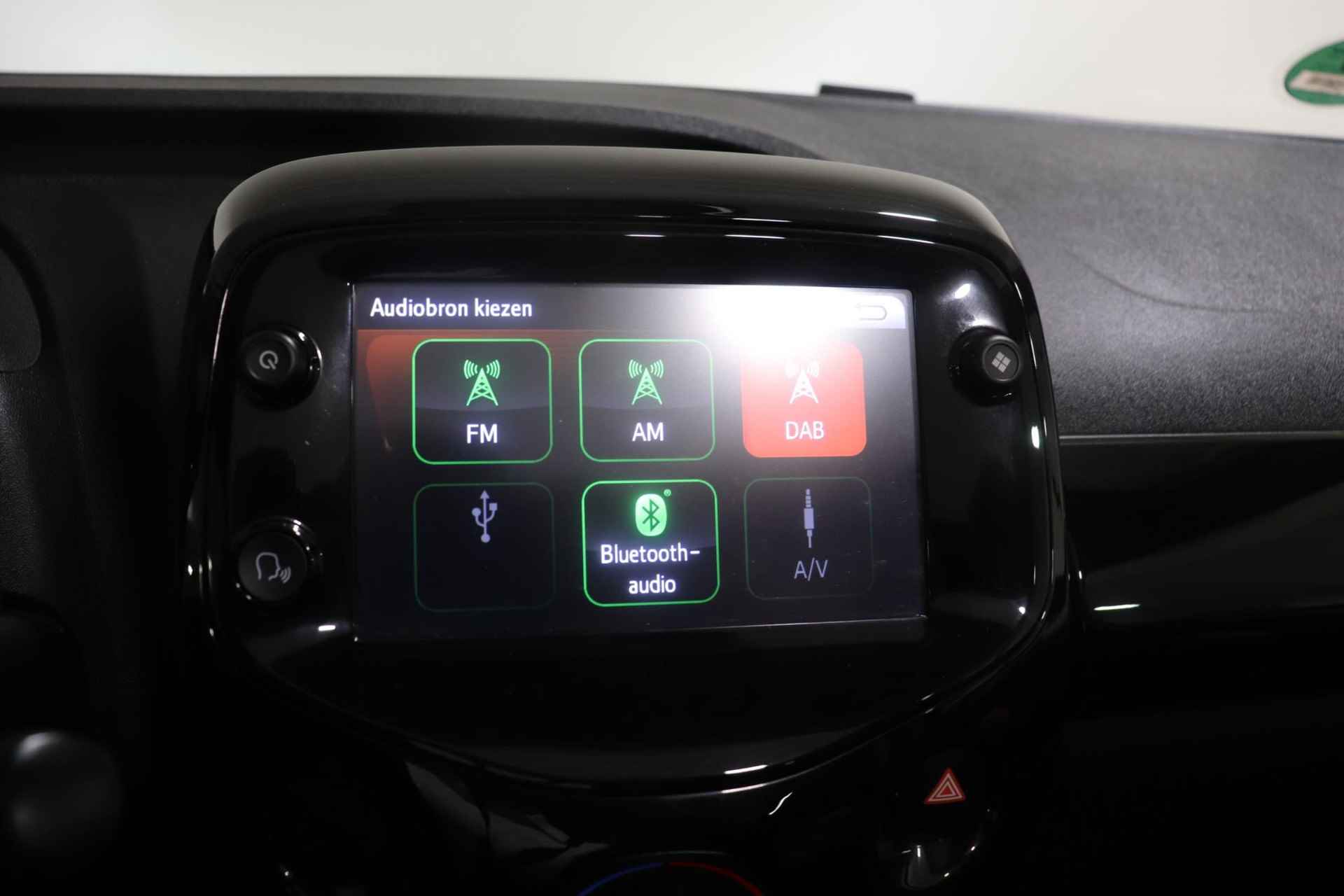 Toyota Aygo 1.0 VVT-i x-otic, Apple Carplay/Android auto, Cabrio, Camera, Dealer onderhouden! - 33/39