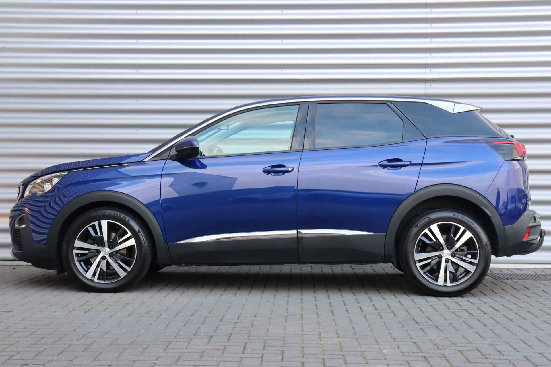 Peugeot 3008 1.6 PURETECH 165PK ALLURE AUTOMAAT / NAVI / LEDER / CLIMA / PDC / 18" LMV / TREKHAAK / BLUETOOTH / CRUISECONTROL / NIEUWSTAAT !! - 2/34