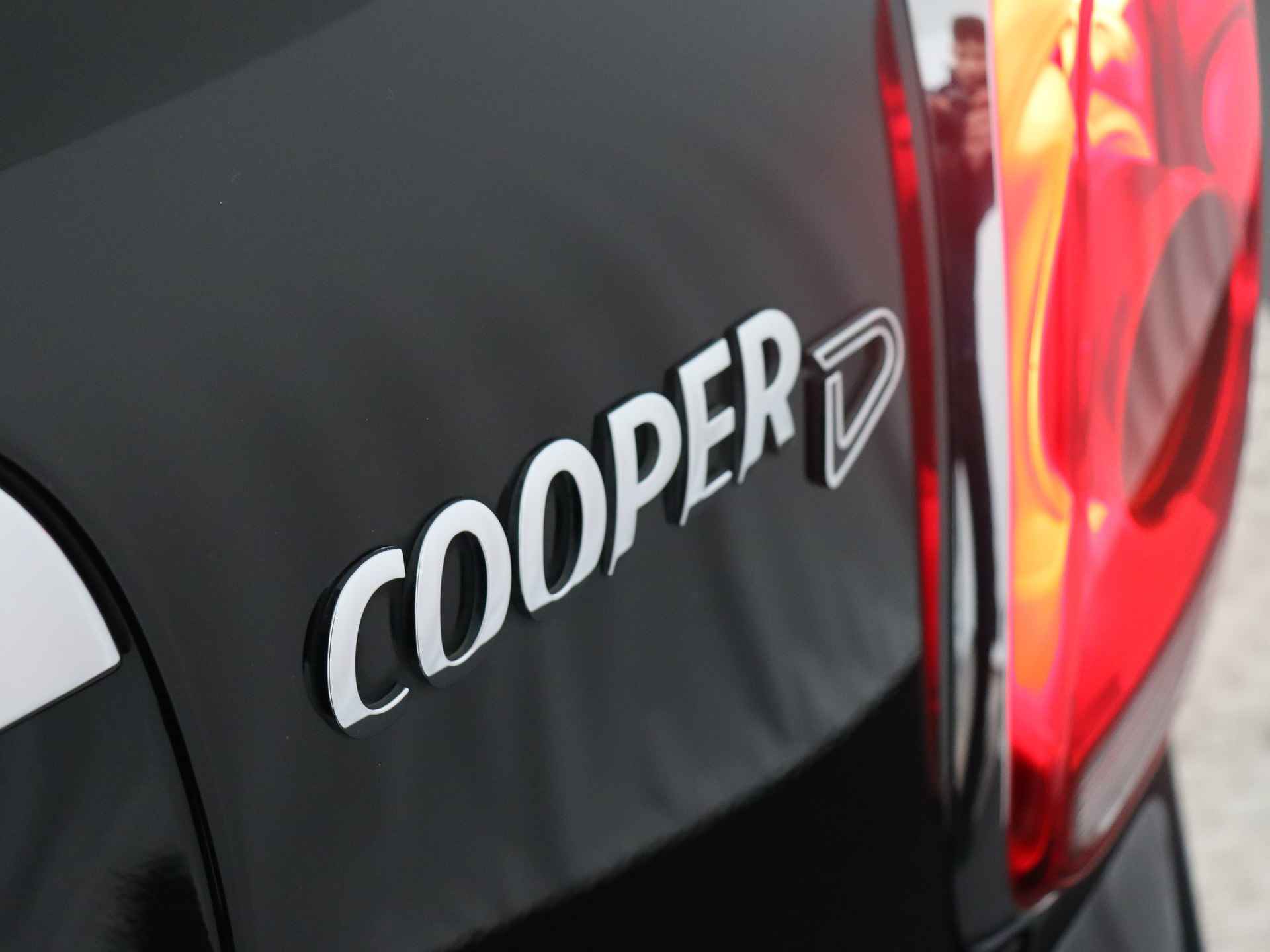 MINI Countryman 2.0 Cooper D Pepper (NL-Auto / Trekhaak / Pano / H&K / Navi / Cruise) - 38/52