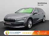 Skoda Superb Combi 1.5 TSI MHEV First Edition 150PK DSG Alarm, Keyless, Virtual Pedal, Adaptieve Cruise, Winterpakket +, Head-Up Display, Trekhaak, 17" LM Velgen