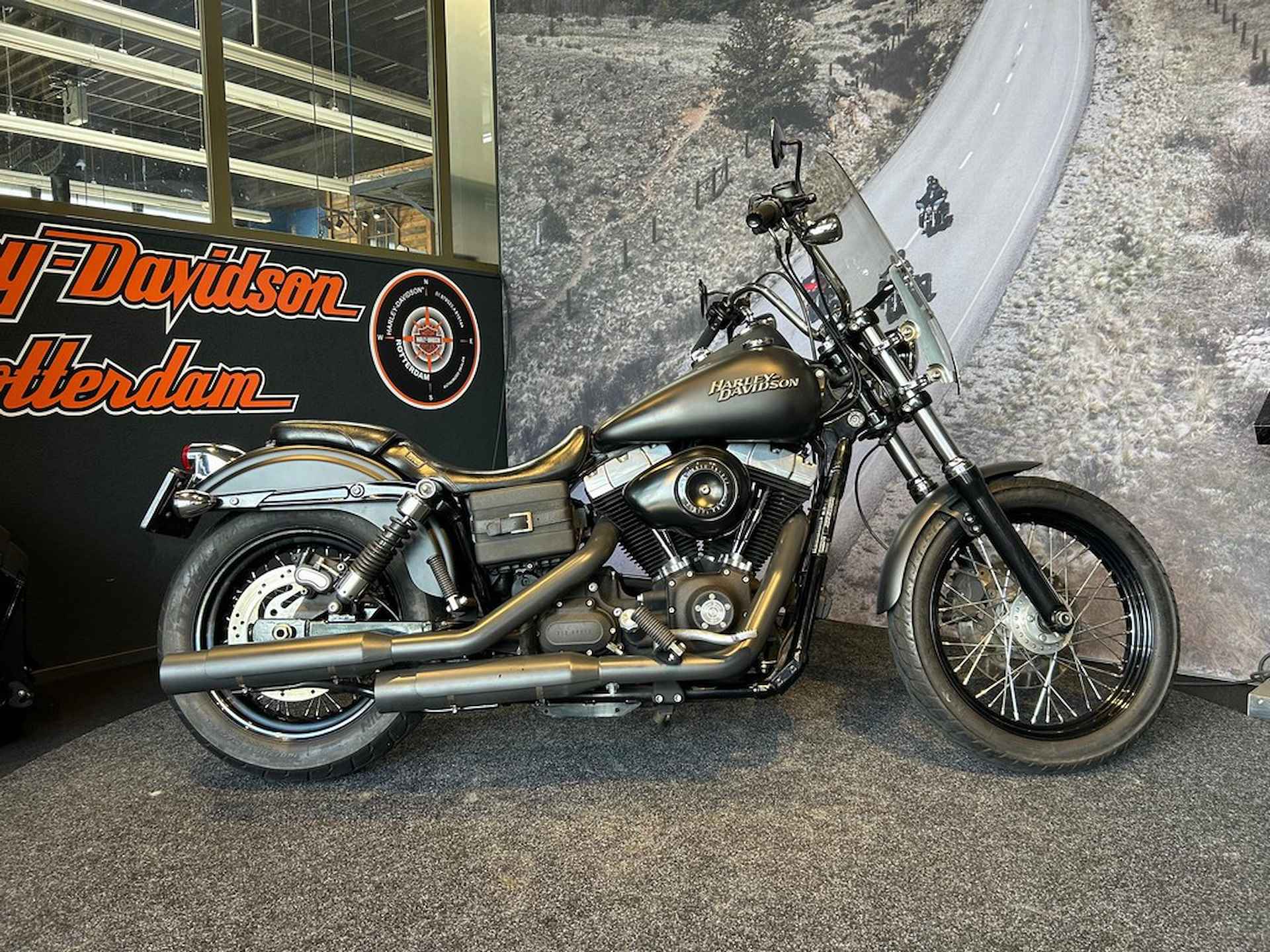 Harley-Davidson FXDB DYNA STREET BOB - 5/10