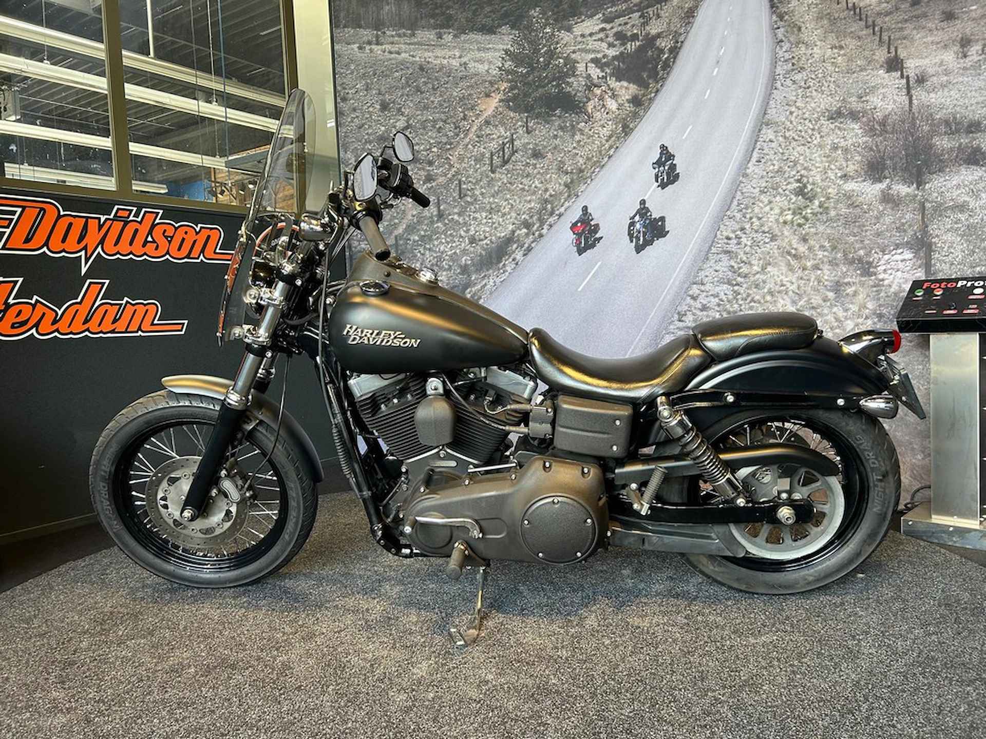 Harley-Davidson FXDB DYNA STREET BOB - 9/10