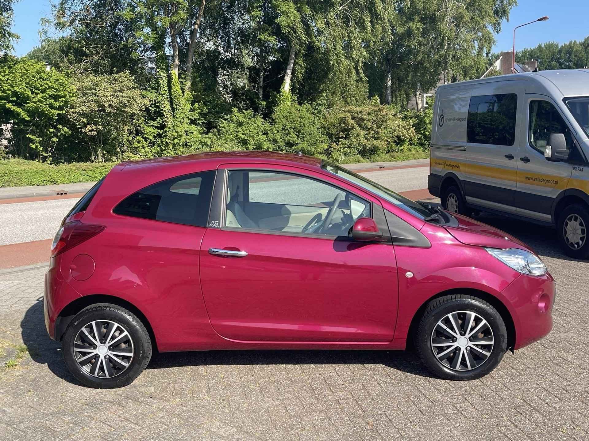 Ford Ka 1.2 Titanium X 69pk Full Leder | Climate control | Multifunctioneel Stuur| Lichtmetaal - 2/26