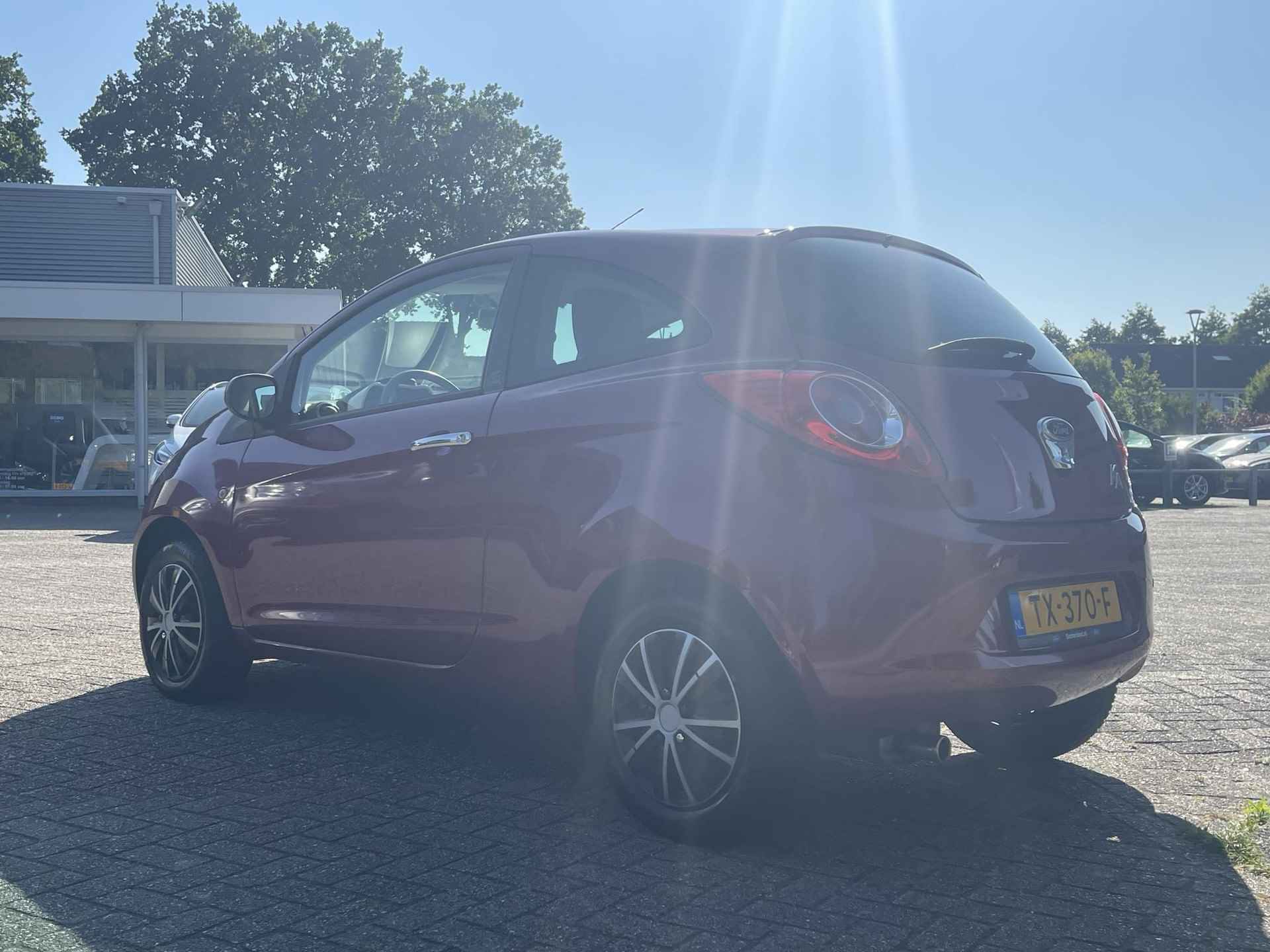 Ford Ka 1.2 Titanium X 69pk Full Leder | Climate control | Multifunctioneel Stuur| Lichtmetaal - 4/26