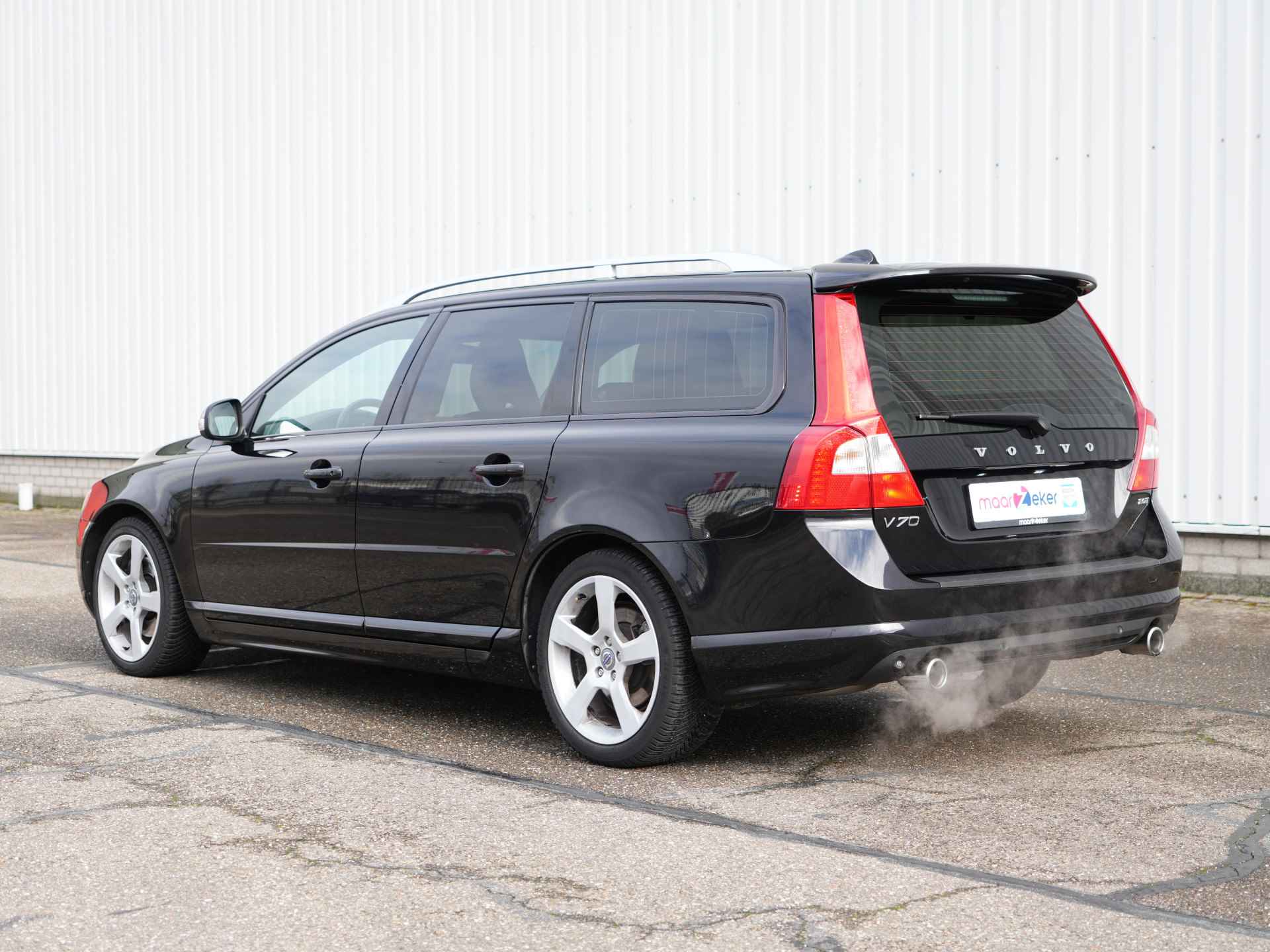 Volvo V70 2.0T R-Edition Electr. Achterklep | Stoelverwarming | Lederen Bekleding | Navi | Parkeersensoren | - 24/35