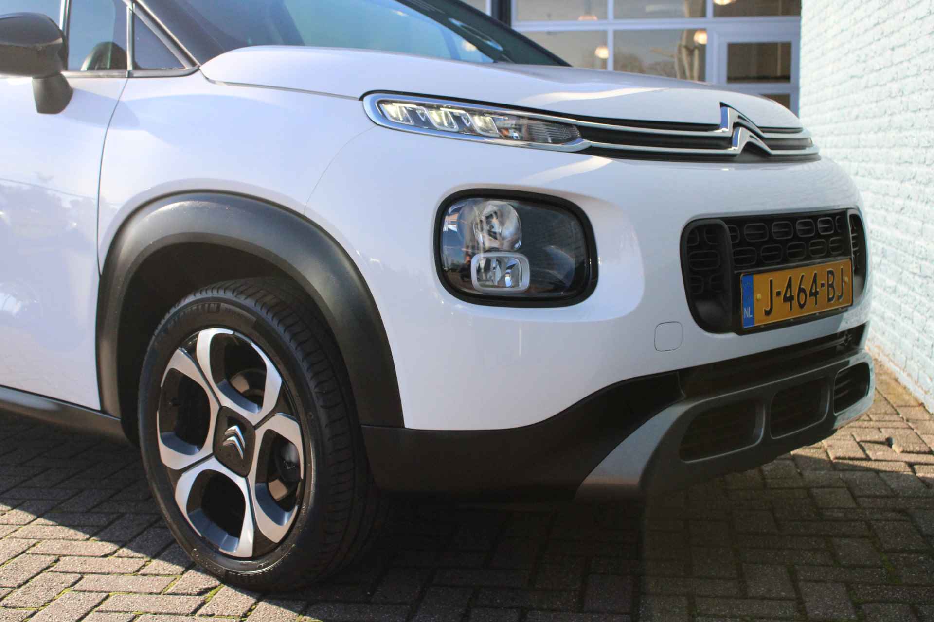 Citroën C3 Aircross 1.2 PureTech 130pk EAT6 Shine | Automaat | Navigatie | Stoelverwarming | Keyless | 17 Inch Lichtmetaal | - 8/29