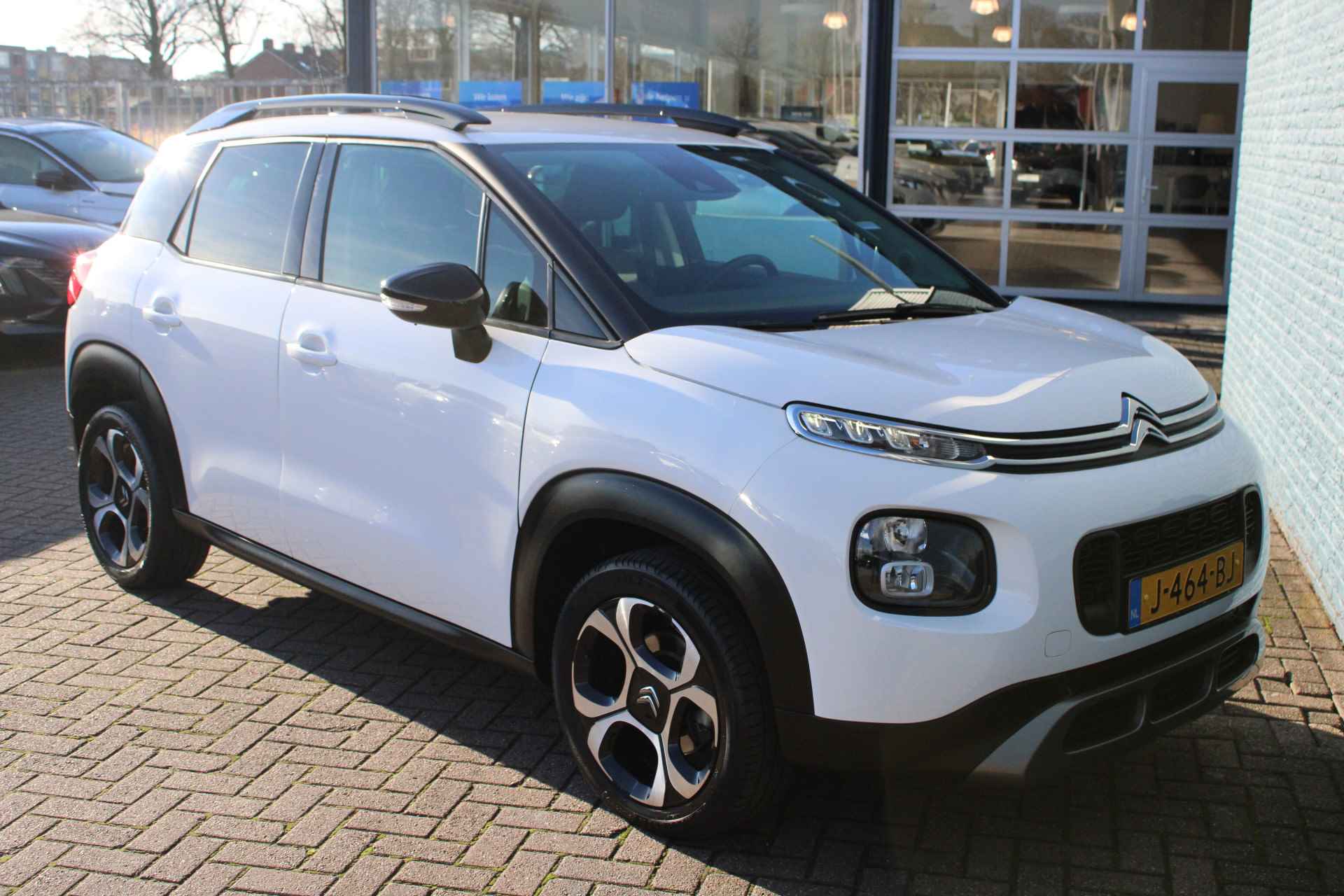 Citroën C3 Aircross 1.2 PureTech 130pk EAT6 Shine | Automaat | Navigatie | Stoelverwarming | Keyless | 17 Inch Lichtmetaal | - 9/29