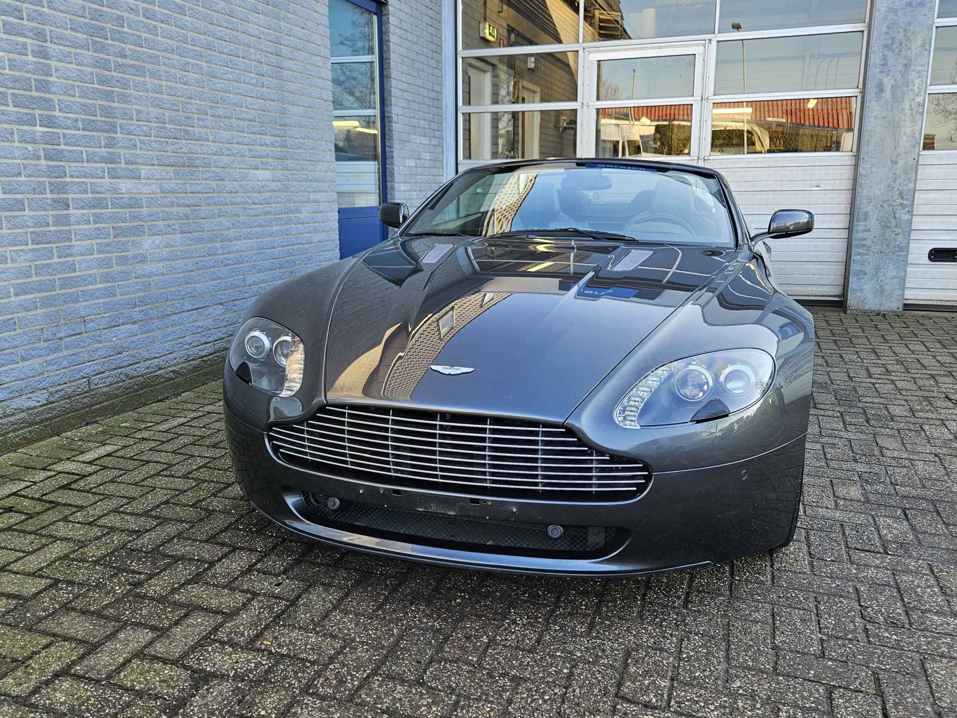 Aston Martin V8 Vantage Roadster 4.7 V8 Sportshift - 6/33