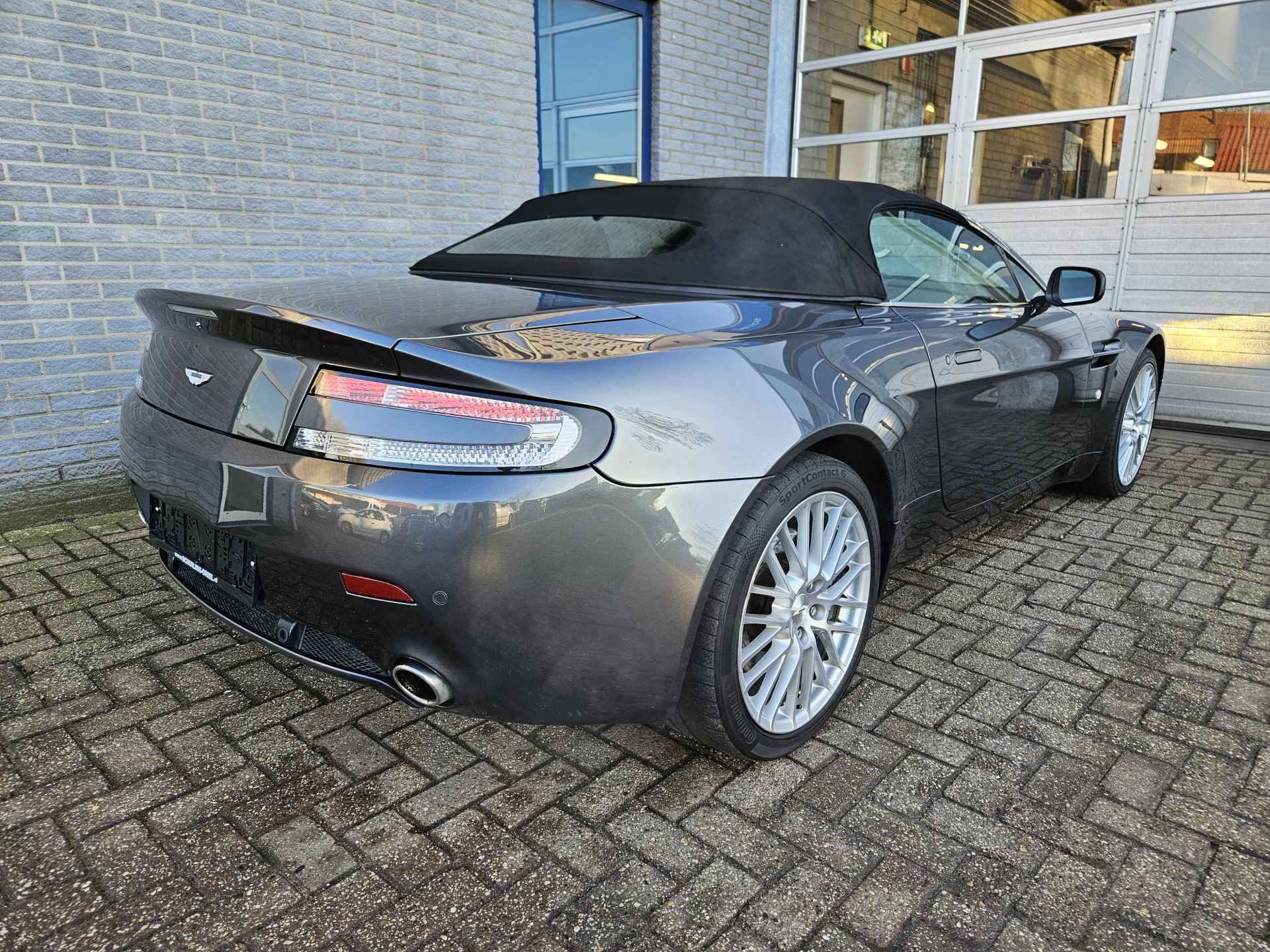 Aston Martin V8 Vantage Roadster 4.7 V8 Sportshift - 9/33