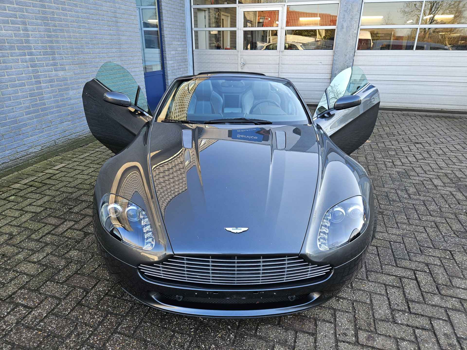 Aston Martin V8 Vantage Roadster 4.7 V8 Sportshift - 11/33