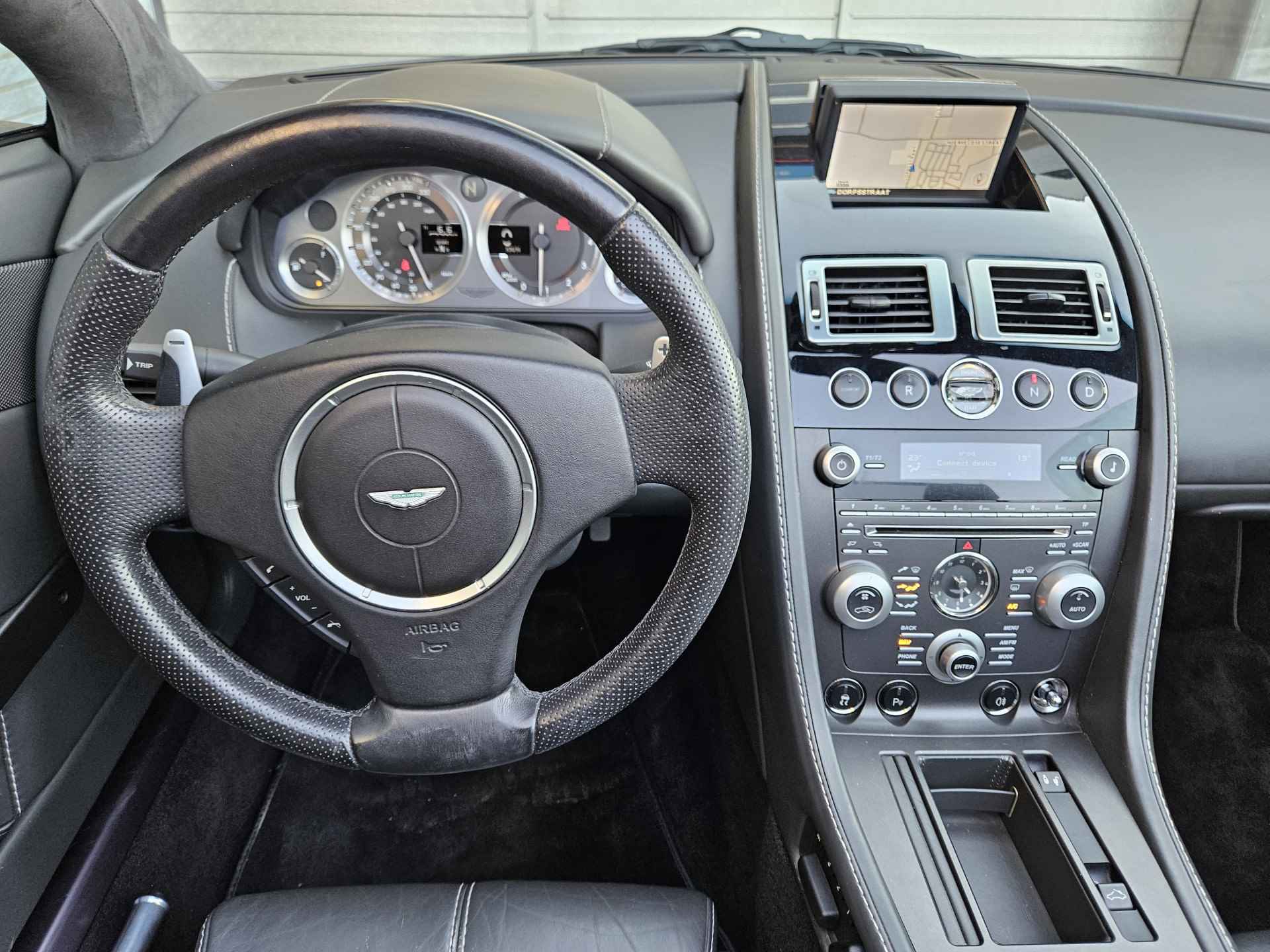 Aston Martin V8 Vantage Roadster 4.7 V8 Sportshift - 12/33