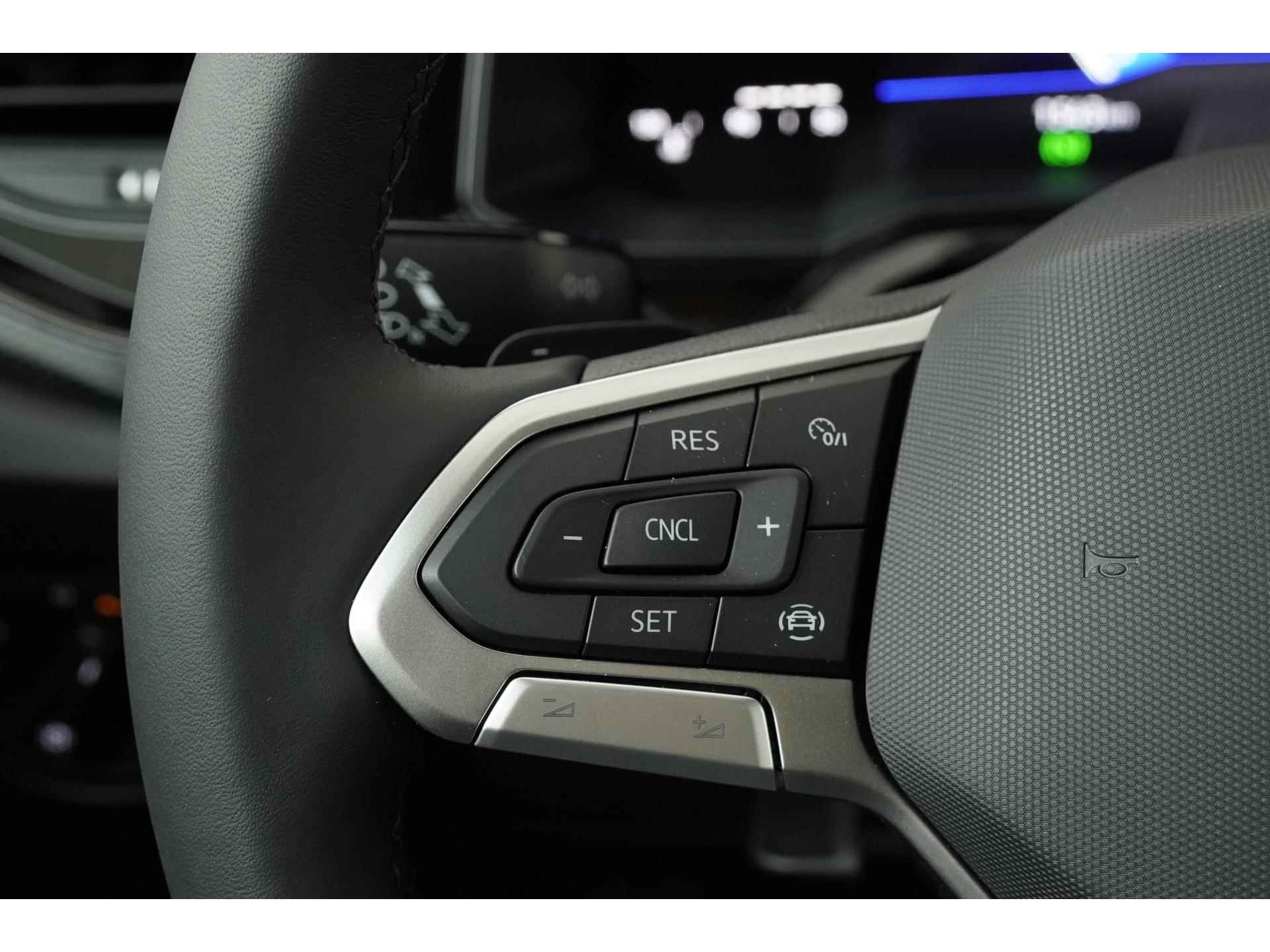 Volkswagen Polo 1.0 TSI Life DSG | Digital Cockpit | LED | Apple Carplay | Camera | 16" Zondag Open! - 8/43