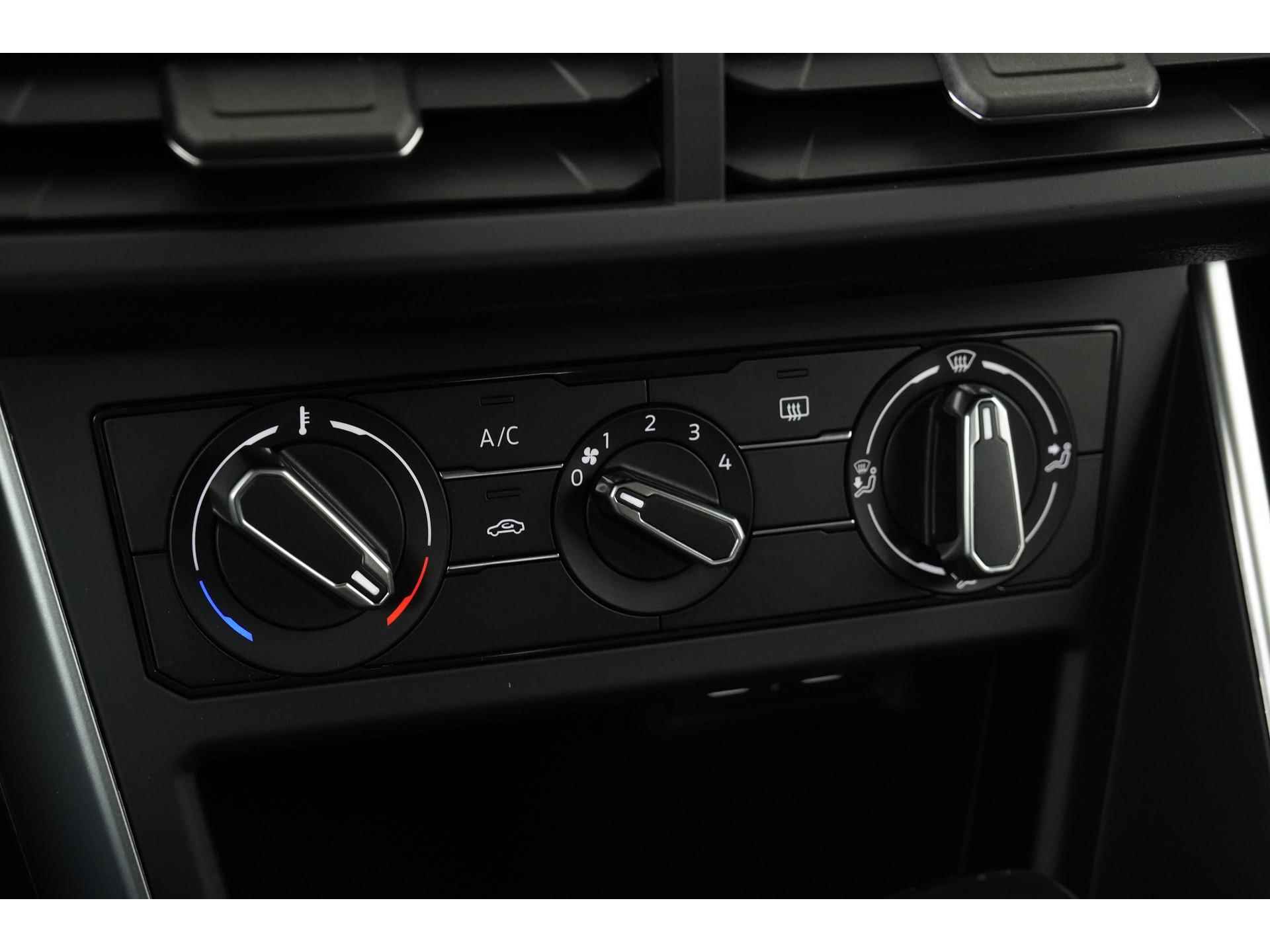 Volkswagen Polo 1.0 TSI Life DSG | Digital Cockpit | LED | Apple Carplay | Camera | 16" Zondag Open! - 11/43