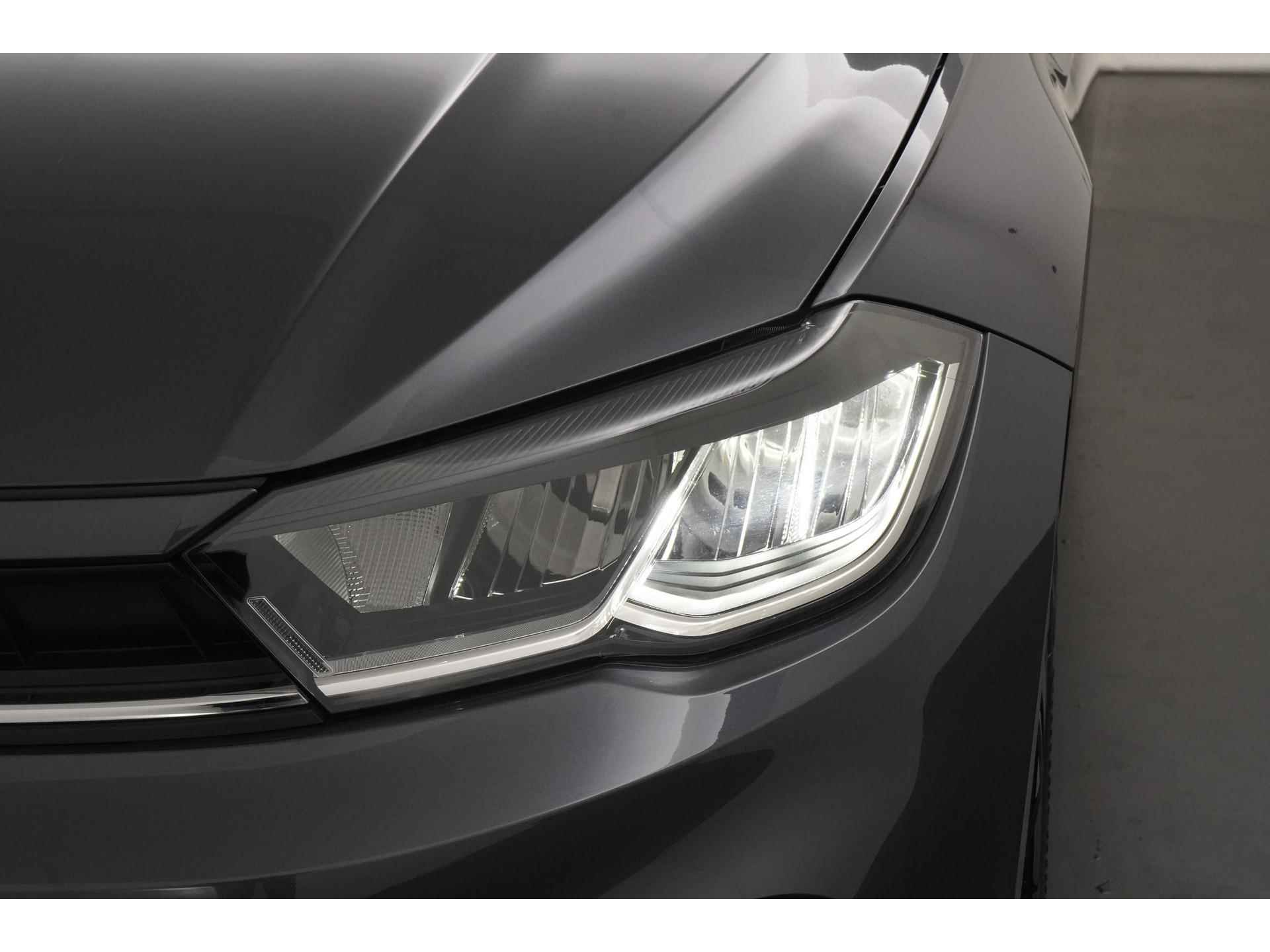 Volkswagen Polo 1.0 TSI Life DSG | Digital Cockpit | LED | Apple Carplay | Camera | 16" Zondag Open! - 24/40