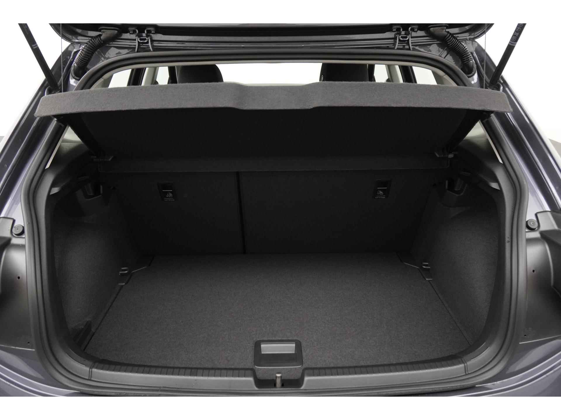 Volkswagen Polo 1.0 TSI Life DSG | Digital Cockpit | LED | Apple Carplay | Camera | 16" Zondag Open! - 26/43