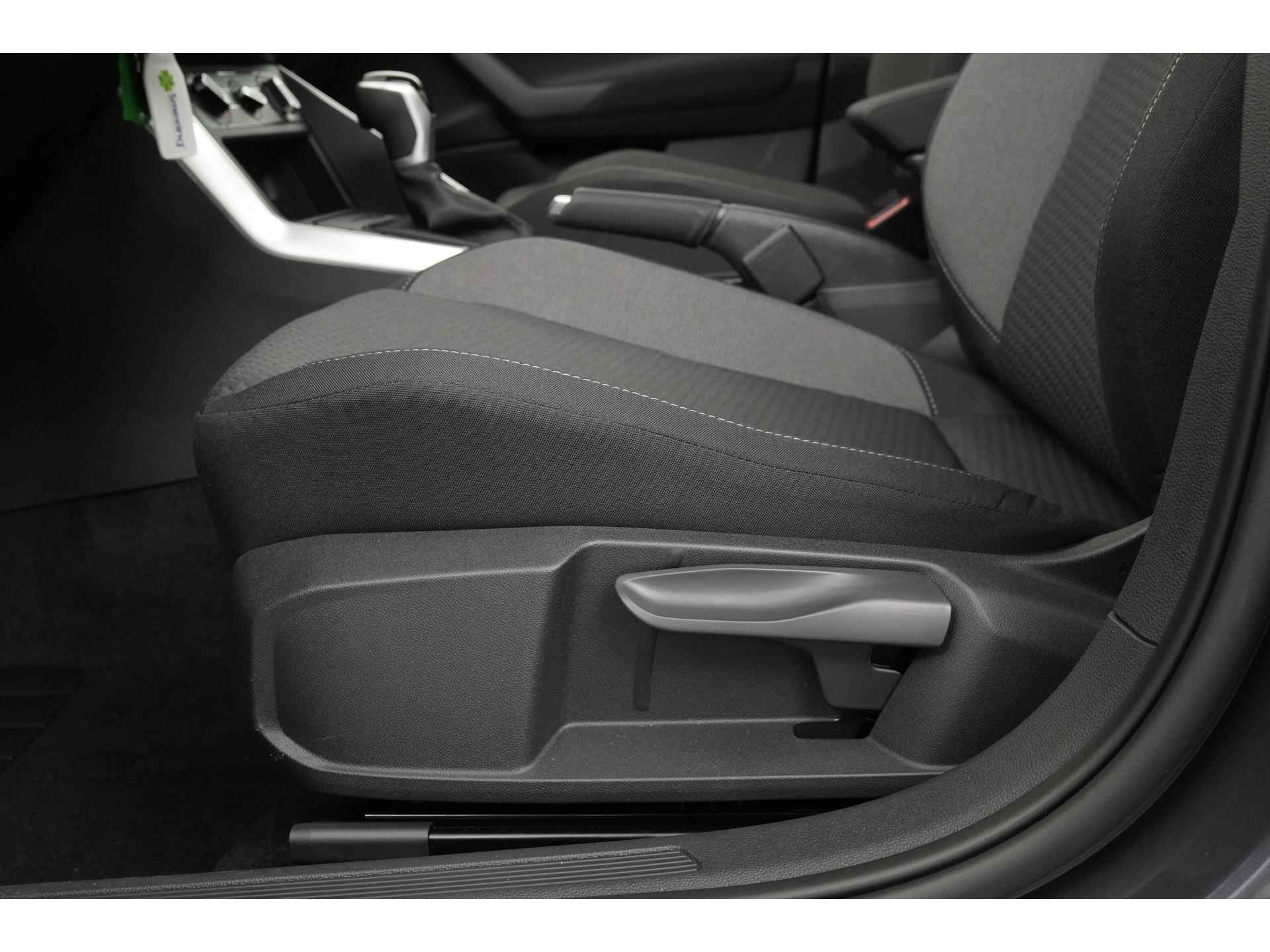 Volkswagen Polo 1.0 TSI Life DSG | Digital Cockpit | LED | Apple Carplay | Camera | 16" Zondag Open! - 30/40