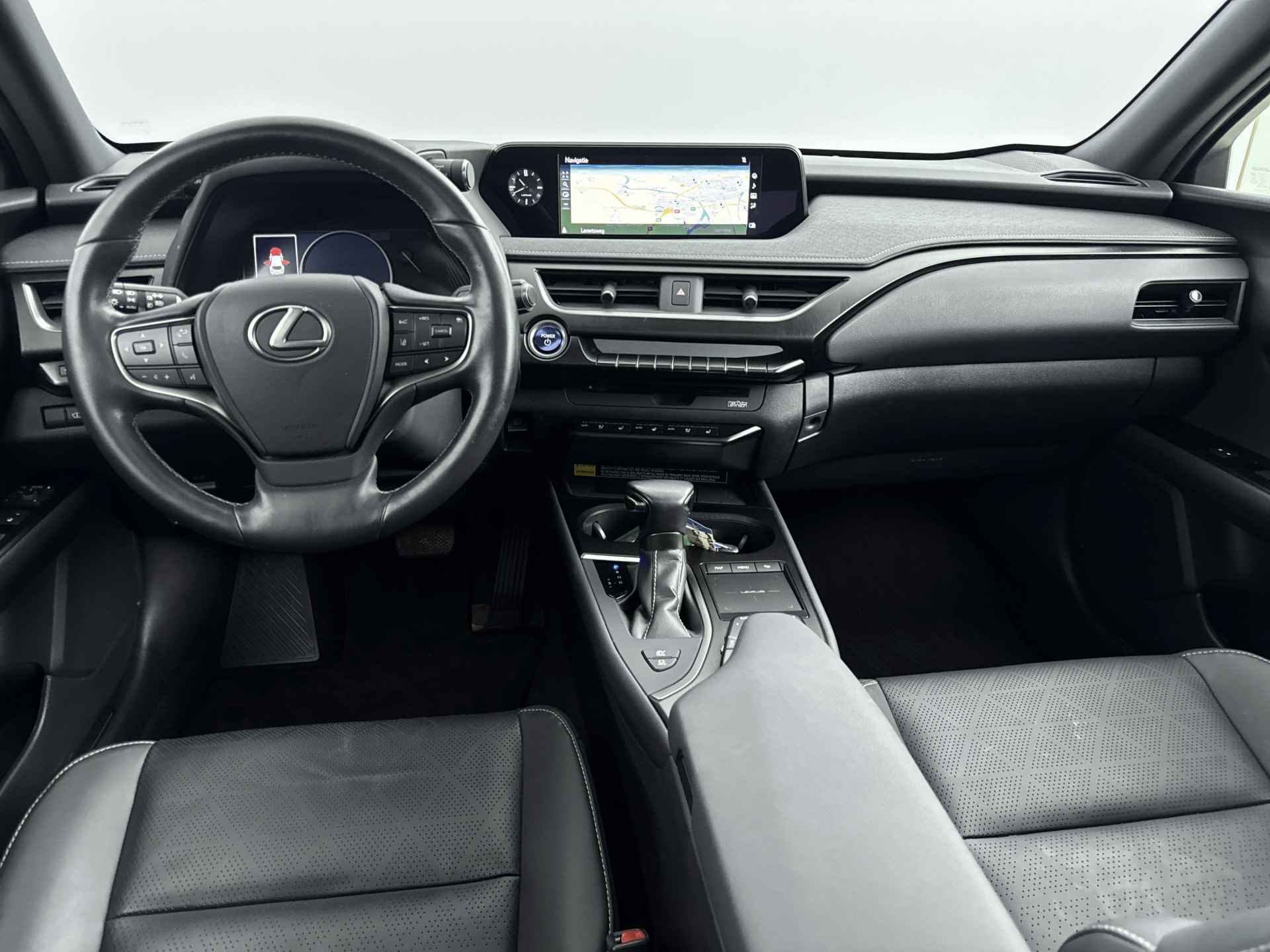 Lexus UX 250h Executive Line | President Pack | Mark Levinson | Glazen Schuif-/kanteldak | Lederen bekleding | Triple LED | Navigatie | Rondomzicht camera | - 6/49