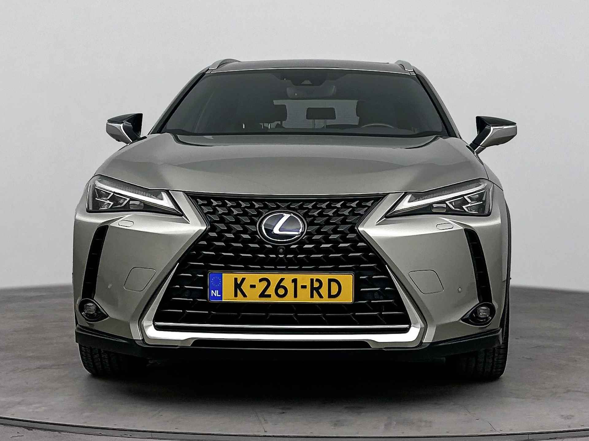 Lexus UX 250h Executive Line | President Pack | Mark Levinson | Glazen Schuif-/kanteldak | Lederen bekleding | Triple LED | Navigatie | Rondomzicht camera | - 30/49