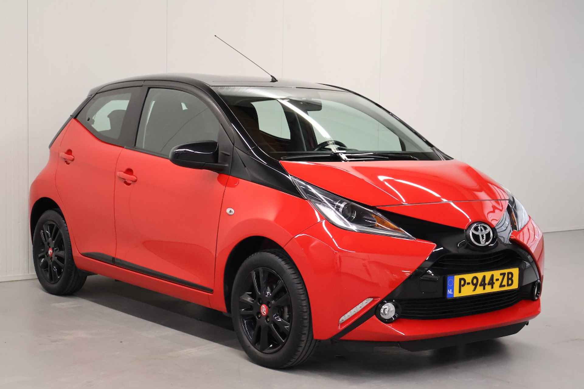 Toyota Aygo 1.0 VVT-i x-cite - 6/29