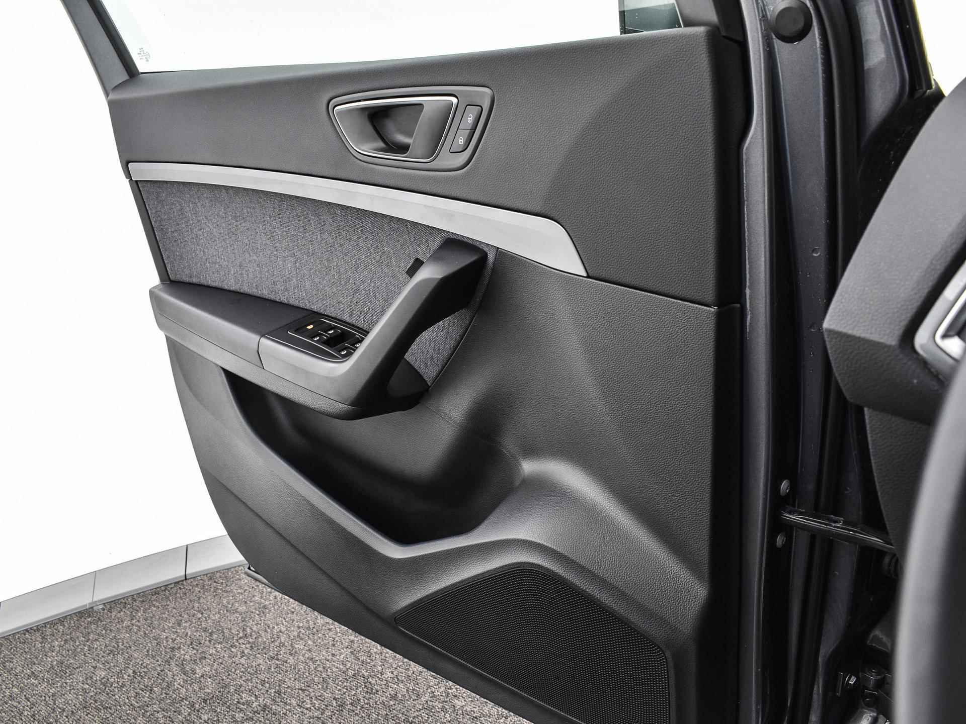 SEAT Ateca 1.5 Tsi 150pk DSG Style Business Intense | Camera | Climatronic | Full Link | Cruise Control | Dab | P-sensoren | Stoel&Stuur Verwarming | 17'' Inch | 12 Maanden BOVAG-Garantie - 28/32