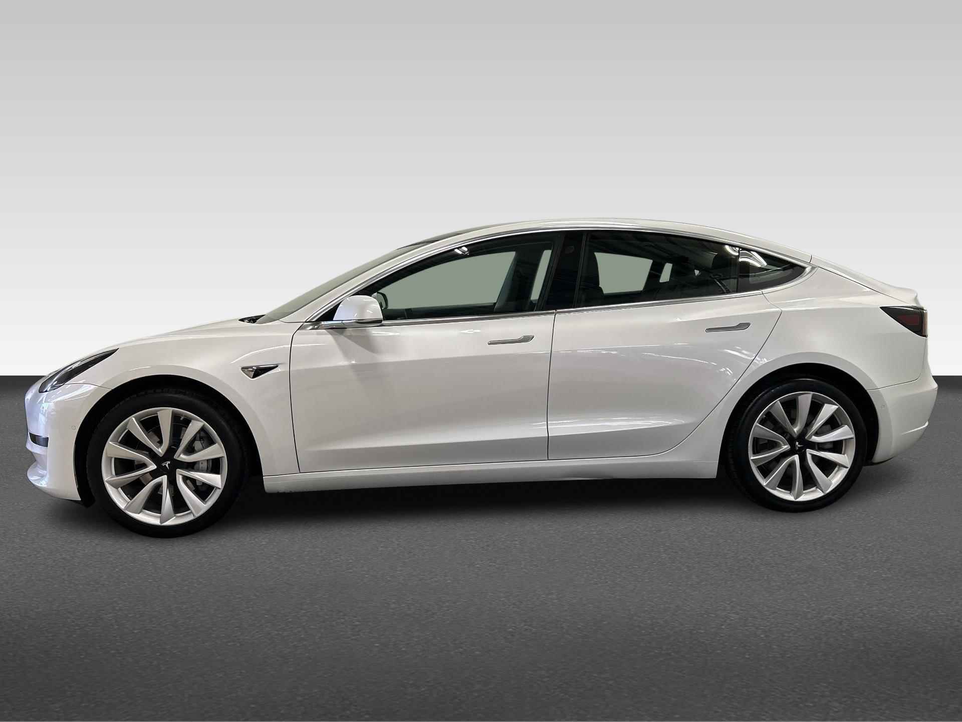 TESLA Model 3 Standard Plus RWD - 2/20