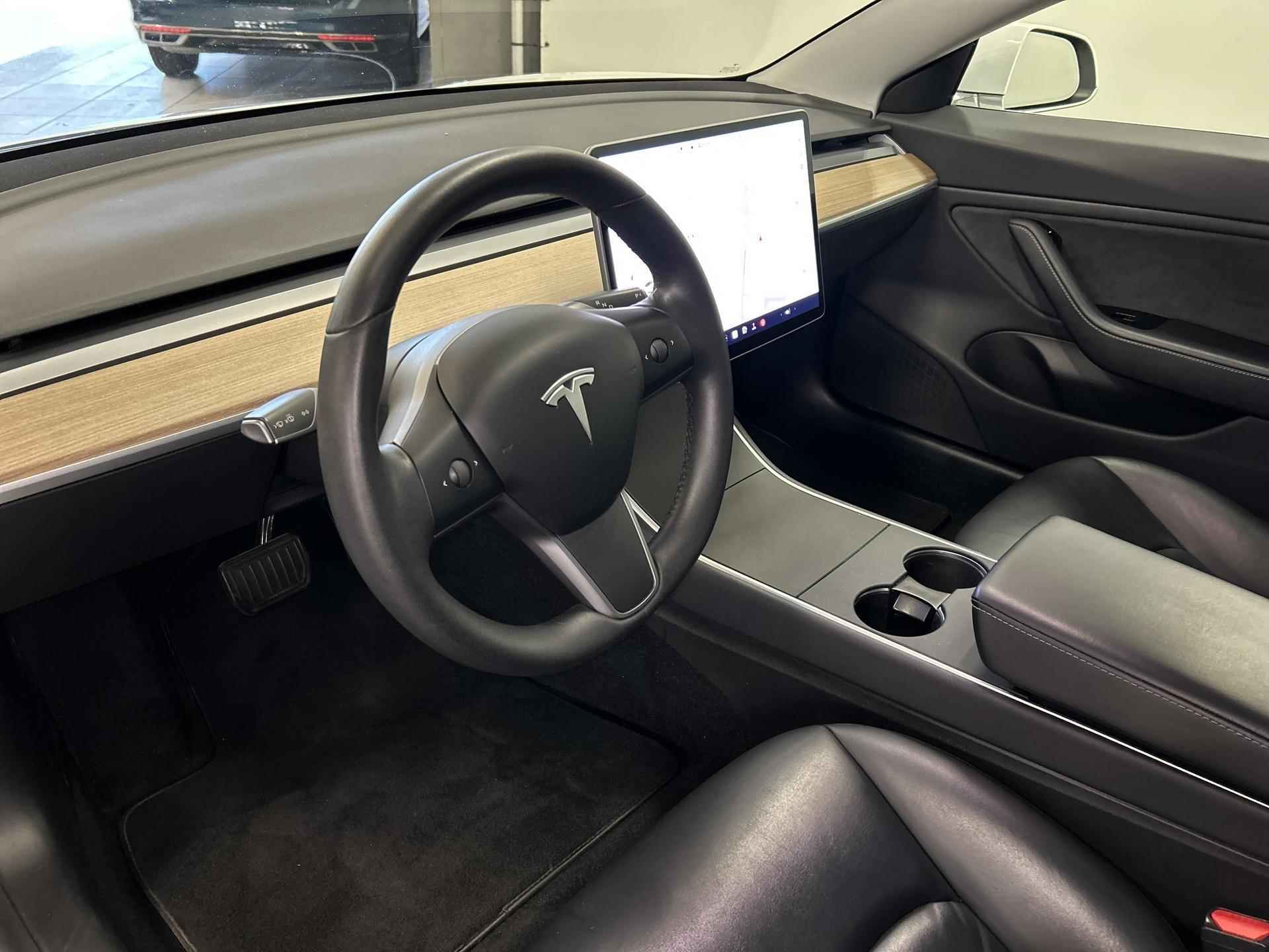 TESLA Model 3 Standard Plus RWD - 5/20