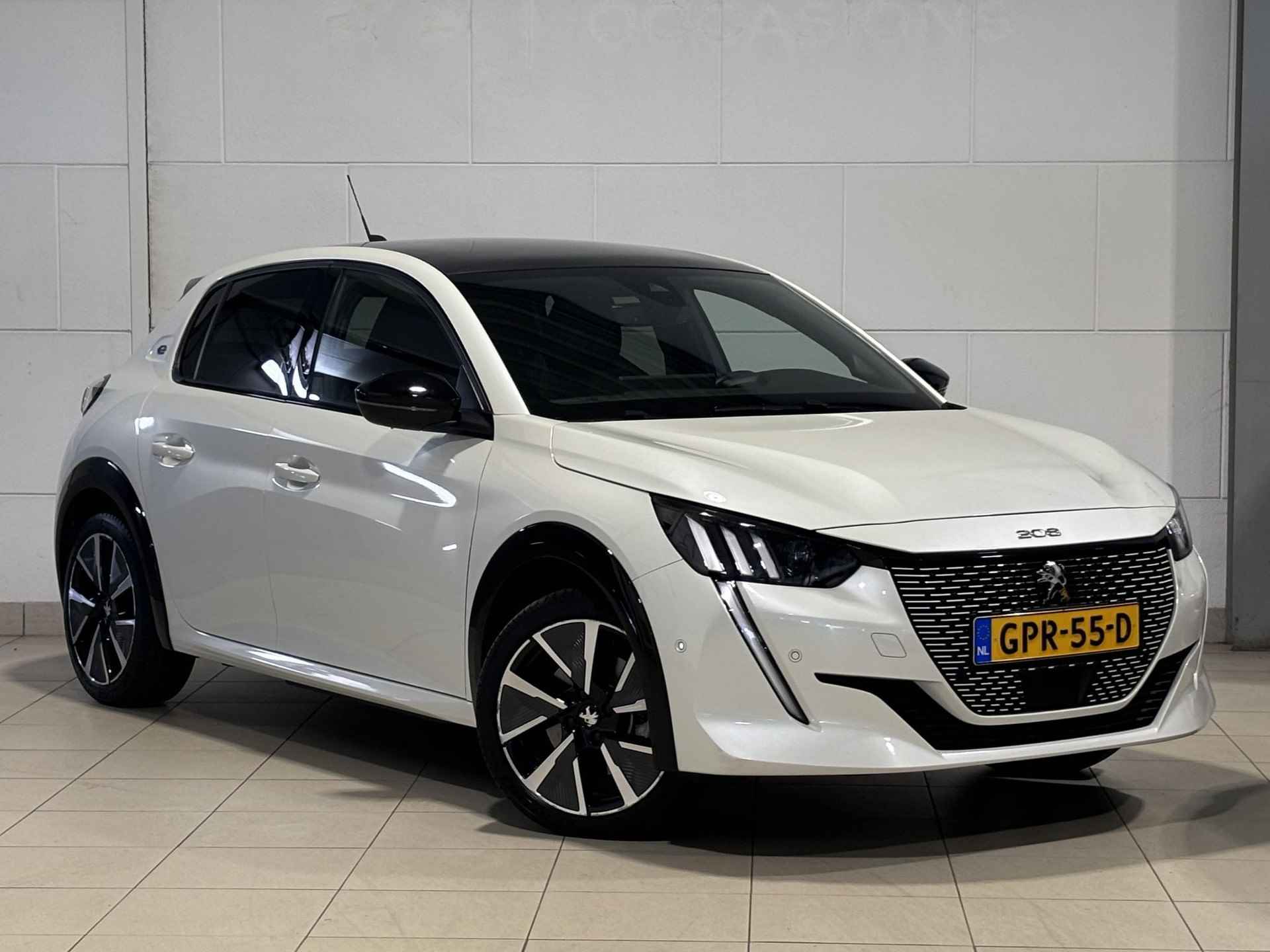 Peugeot e-208 5-deurs GT EV 3-FASEN 50kWh 136pk AUTOMAAT | PANODAK | NAVI | STOELVERW. | CAMERA | DODEHOEKBEW. | BLACK DIAMOND | DAB+ | LM-VELGEN 17" | - 5/70