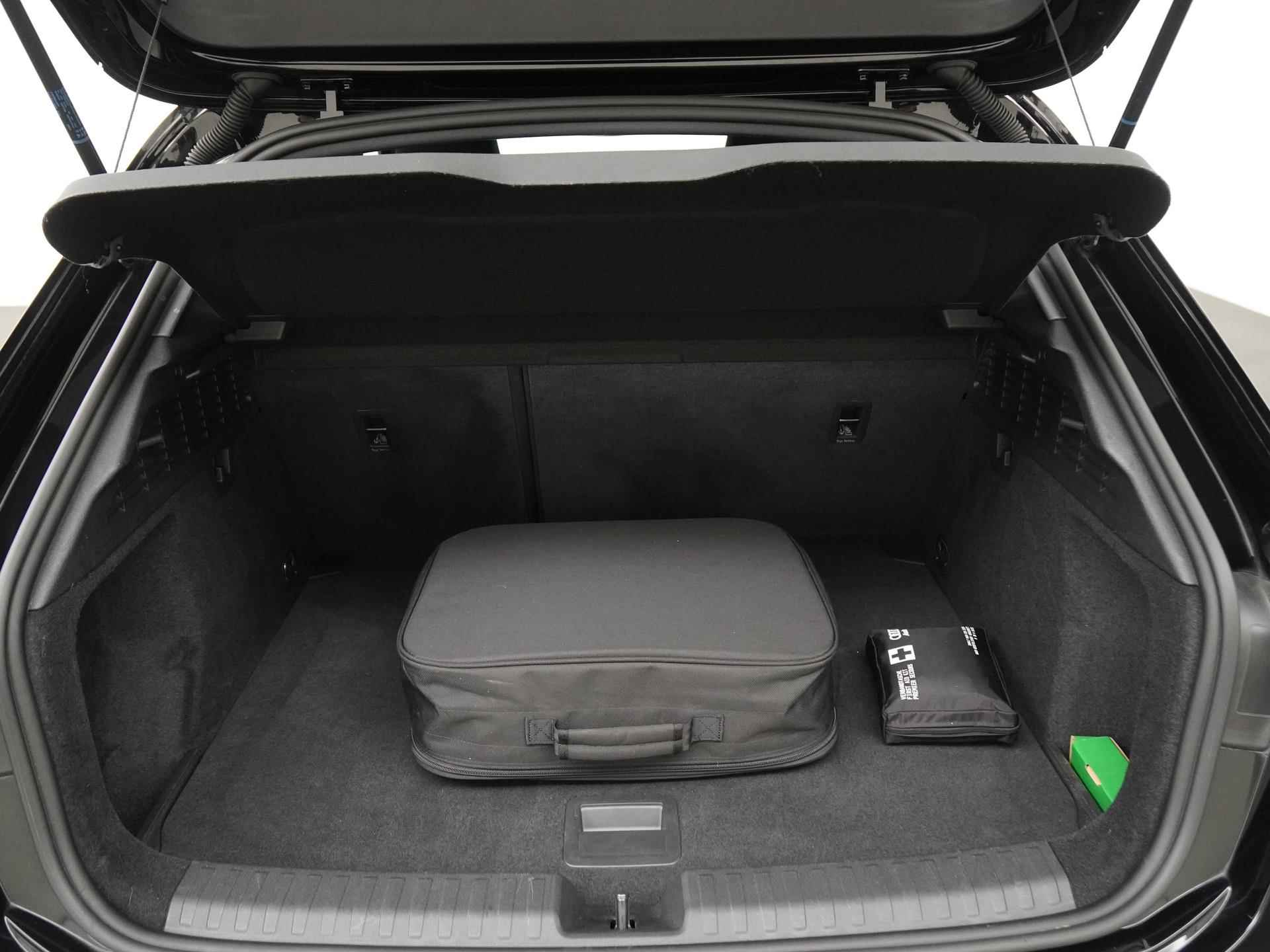 Audi A3 Sportback 40 TFSIe S-Line PHEV | LED | Carplay | Plug-in |  Zondag Open! - 23/42