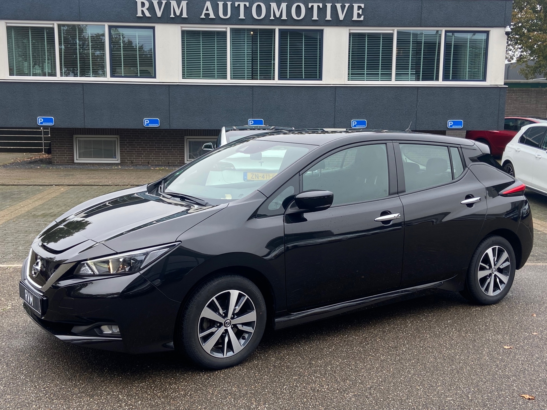 Nissan LEAF N-Connecta 40 kWh VAN: 17.900,- voor 15.770,- ! *13.770,- na subsidie!* RIJKLAARPRIJS incl. 12mnd BOVAG