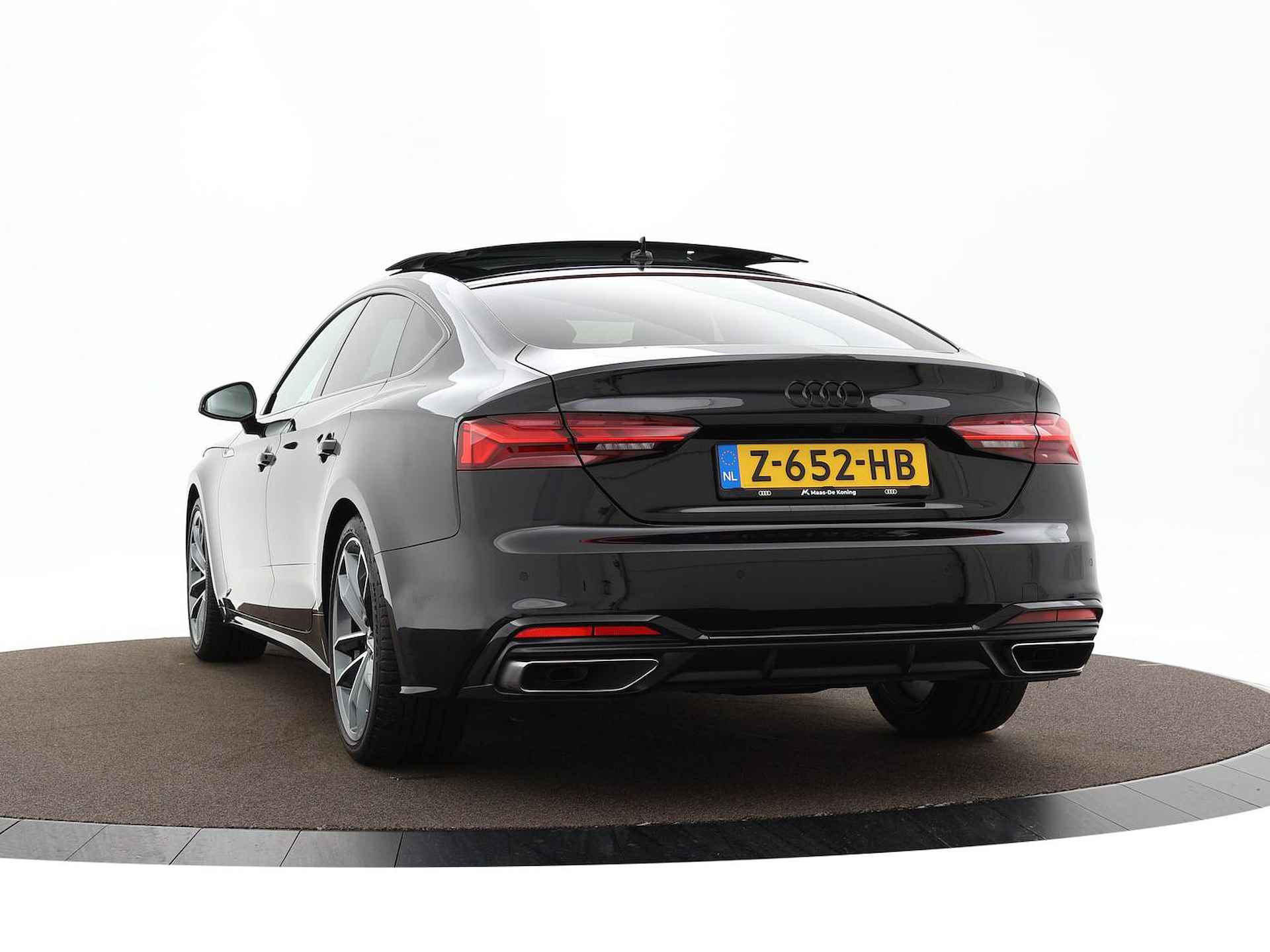 Audi A5 Sportback 35 Tfsi 150pk S-tronic S edition Competition · Panoramadak · Camera · 19'' LMV · Optiekpakket zwart plus · elek. inklapbare spiegels · stoelverwarming · Garantie t/m 29-04-2028 of 100.000km - 28/44