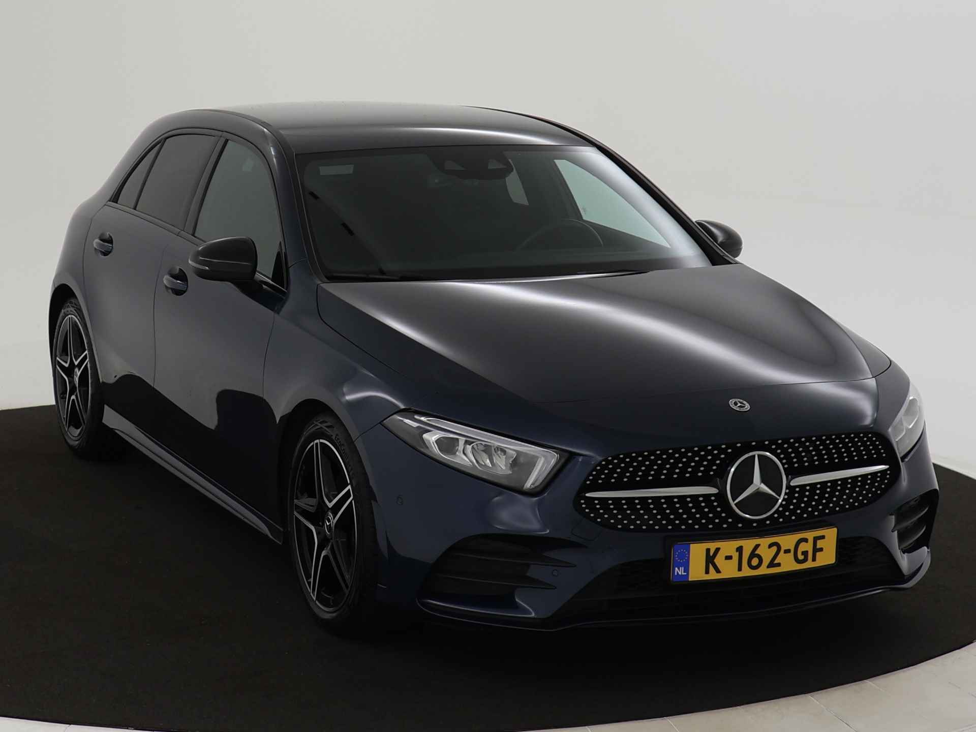 Mercedes-Benz A-Klasse 180 Business Solution AMG | Night Pakket | Inclusief 24 maanden MB Certified garantie voor Europa. - 28/43