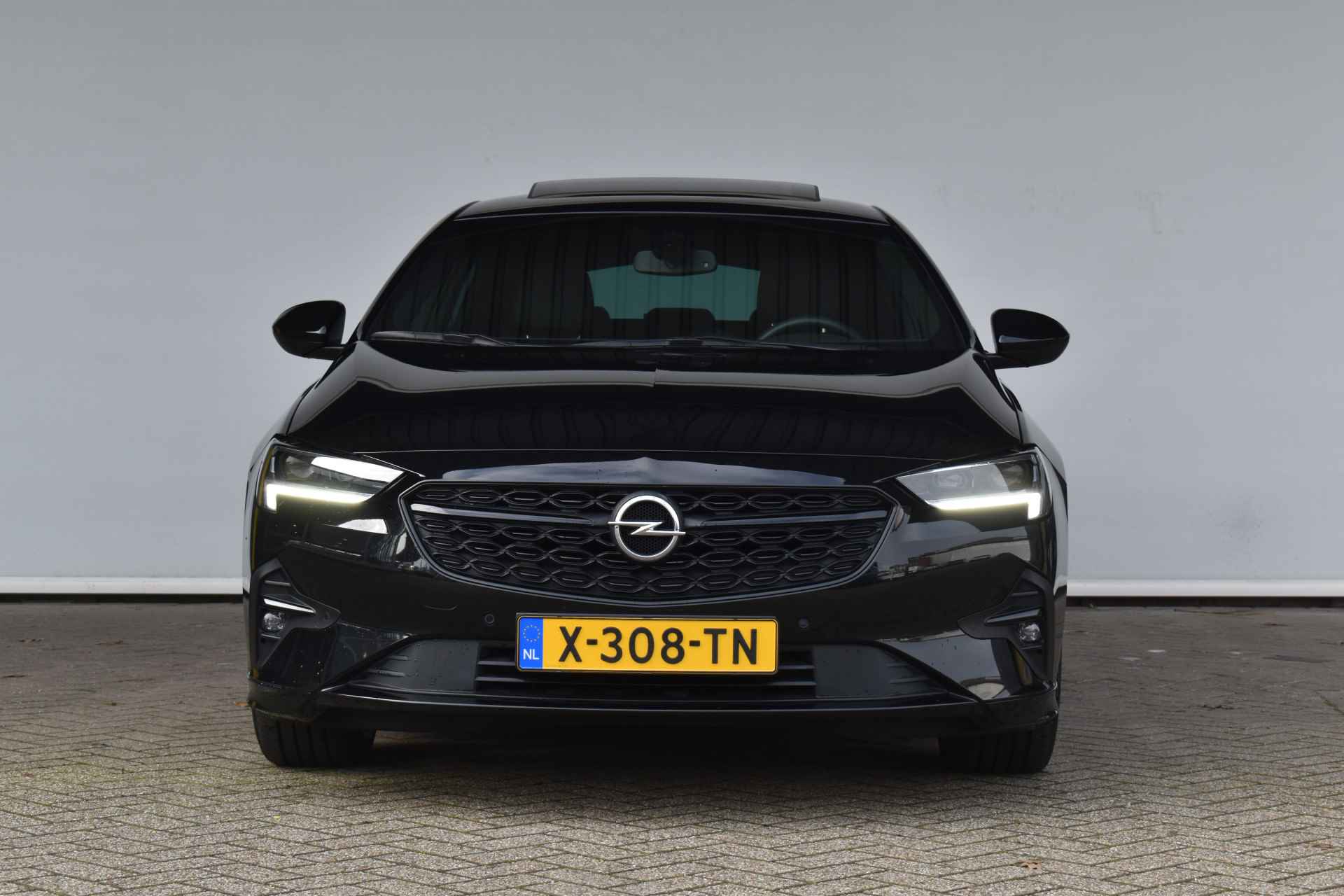 Opel Insignia Grand Sport 2.0 Turbo GS-Line | Schuif kantel dak | 20 inch | Alcantara | - 3/36