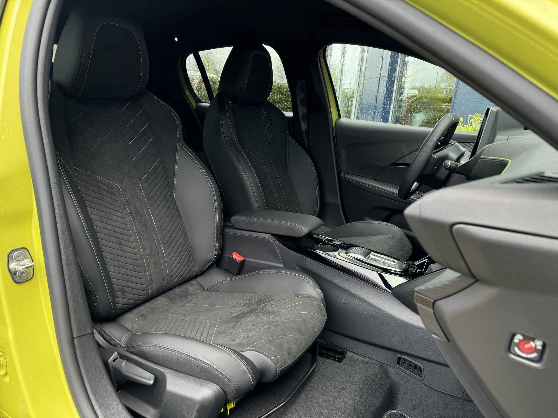 Peugeot e-208 EV GT 51 kWh | Navigatie | Camera voor/achter | Carplay | Warmetepomp | Keyless - 21/43