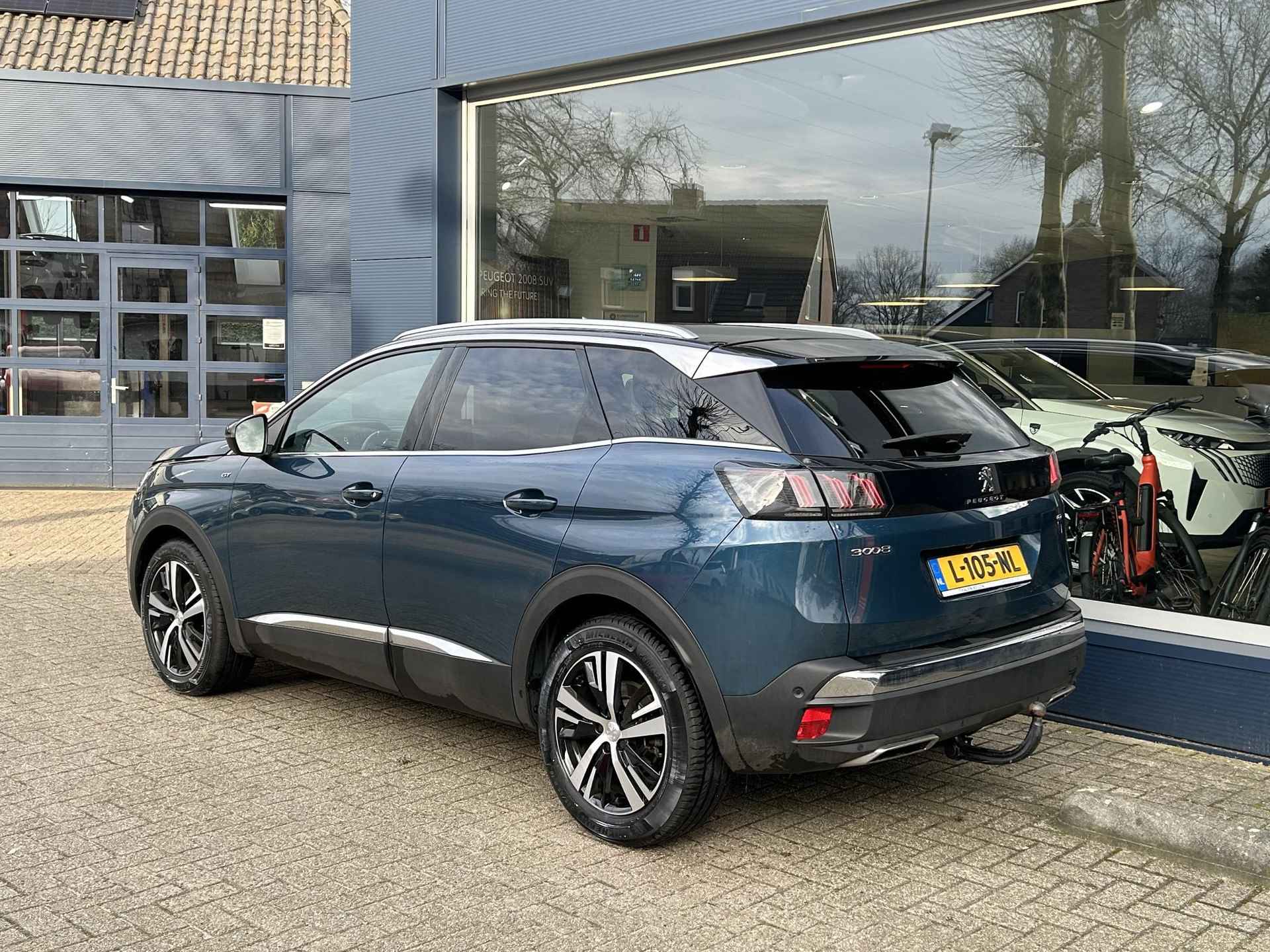 Peugeot 3008 GT 1.2 Turbo 130 PK | Meest Luxe Versie | Alcantara Massagestoelen met Stoelverwarming | Navigatie | Keyless Entry | Elektrische Kofferklep | Afneembare Trekhaak 1400KG | Camera | Climate Control | Adaptieve Cruise Control. - 5/49