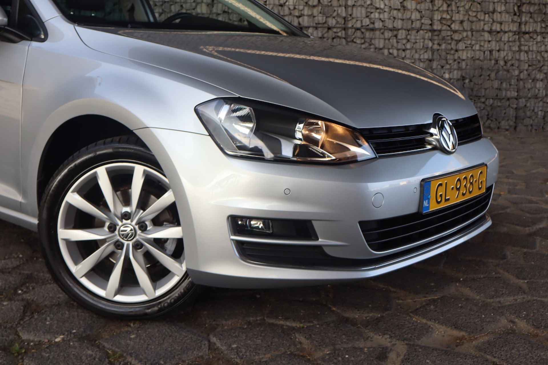 Volkswagen Golf Variant 1.2 TSI Bns Edition I Geen Import I Trekhaak I Parkeersensoren - 4/19