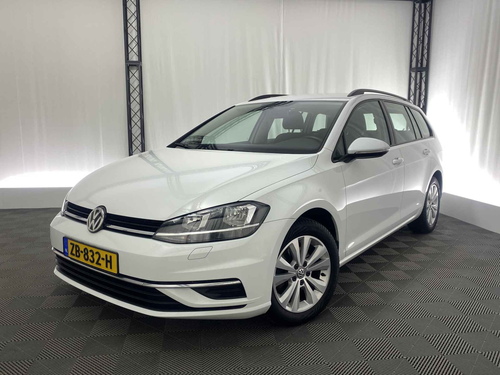 Volkswagen GOLF Variant 1.0 TSI Comfortline | Apple Carplay | Trekhaak | ACC | Achteruitrijcamera | - 2/39