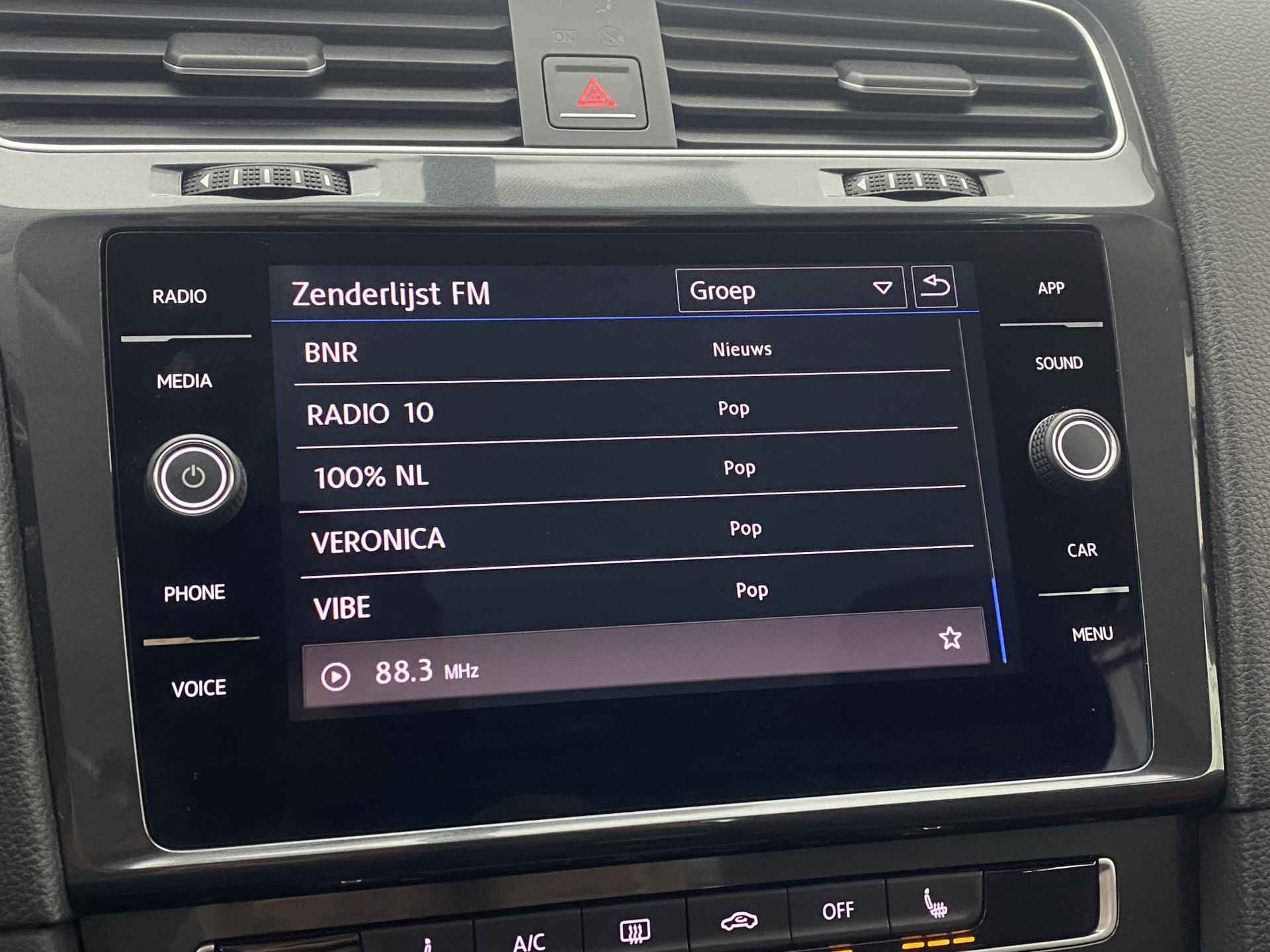 Volkswagen GOLF Variant 1.0 TSI Comfortline | Apple Carplay | Trekhaak | ACC | Achteruitrijcamera | - 23/39