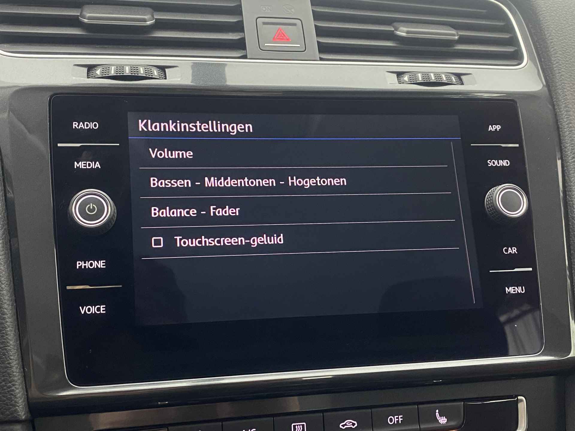 Volkswagen GOLF Variant 1.0 TSI Comfortline | Apple Carplay | Trekhaak | ACC | Achteruitrijcamera | - 26/39