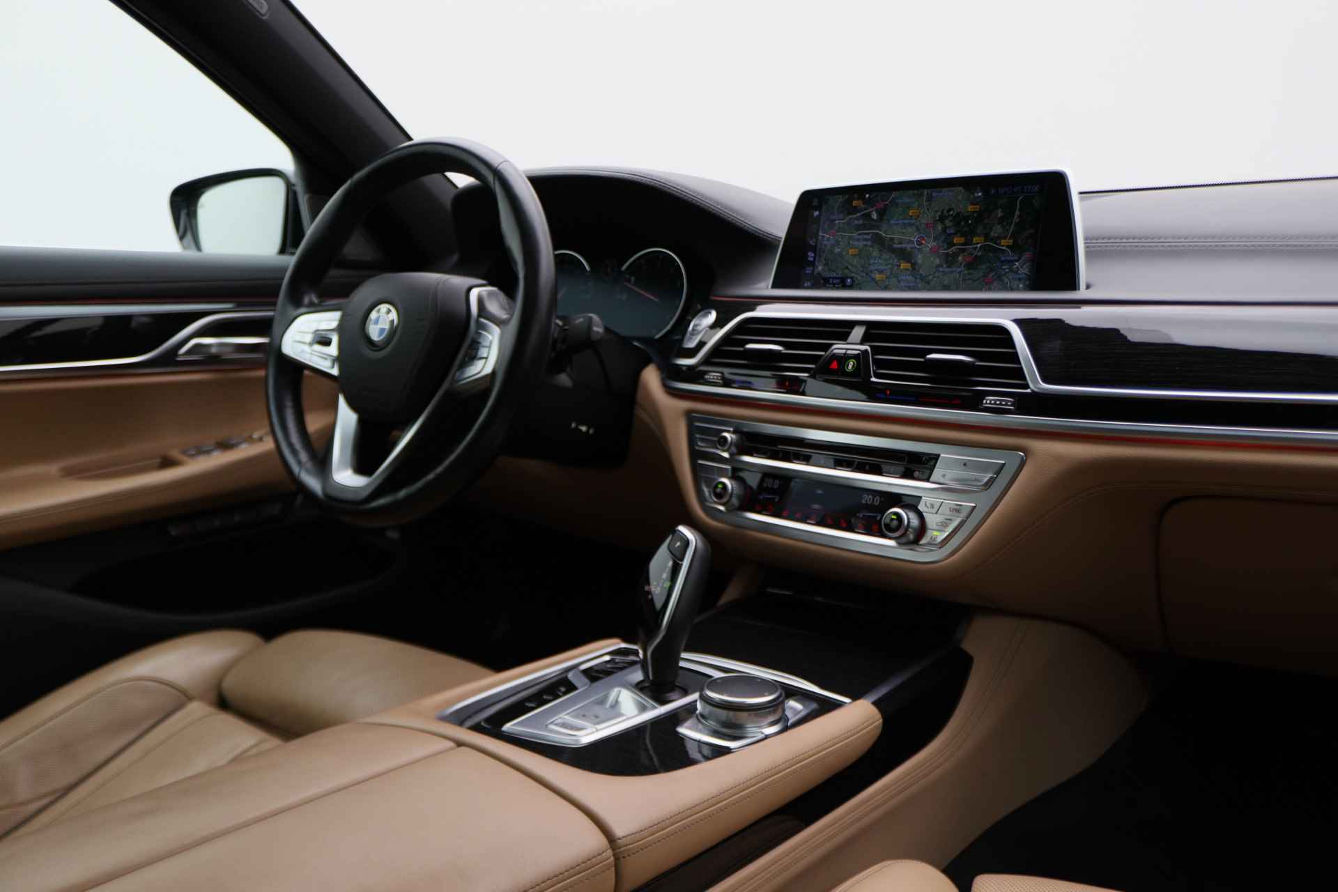 BMW 7 Serie 750i xDrive High Executive Automaat Laserlight, Harman/Kardon, Achterasbesturing, Softclose, Head-Up, 20'' - 30/61
