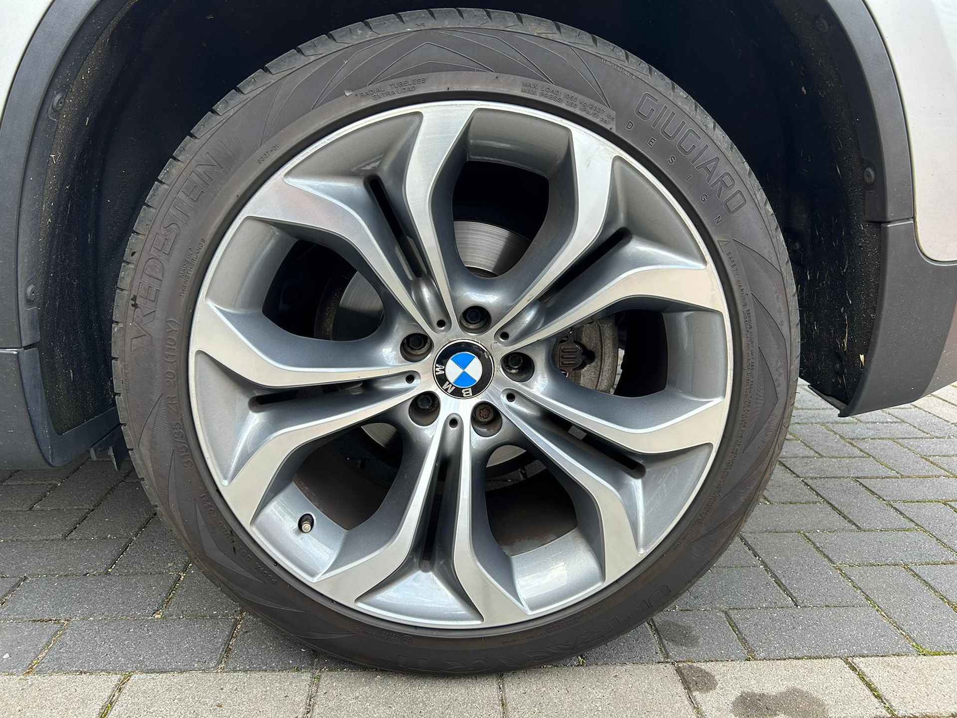 BMW X6 XDrive30d High Executive Schuifdak/Leer/camera/2e eigenaar/1 jaar BOVAG garantie - 29/35