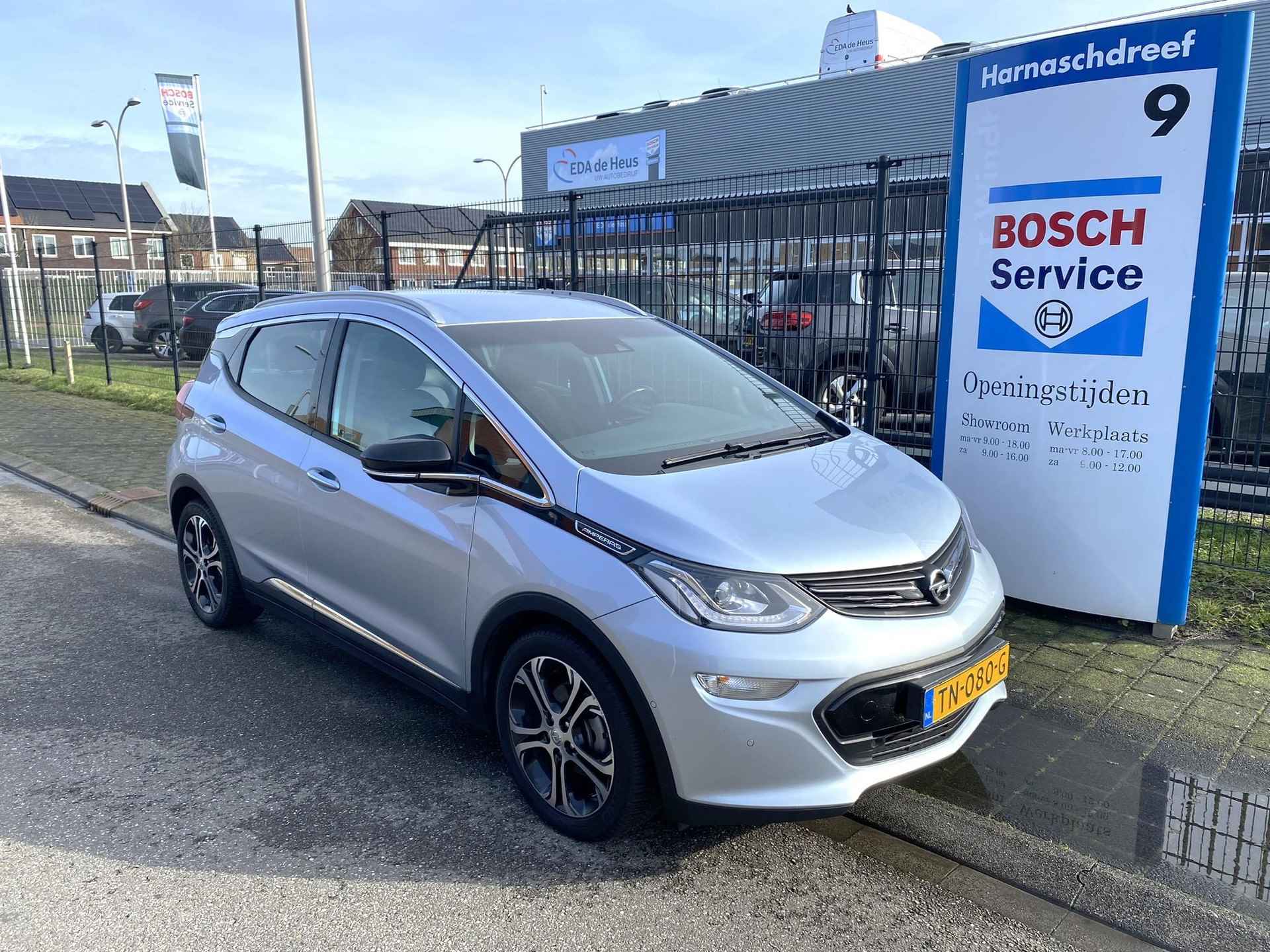 Opel Ampera-E Business Executive 60 kWh HV Accu nieuw eind '22! Zeer compleet met o.a. lederen bekleding, Bose soundsystem, stoel- én achterbankverwarming, camera, nieuwe APK, etc. - 9/38