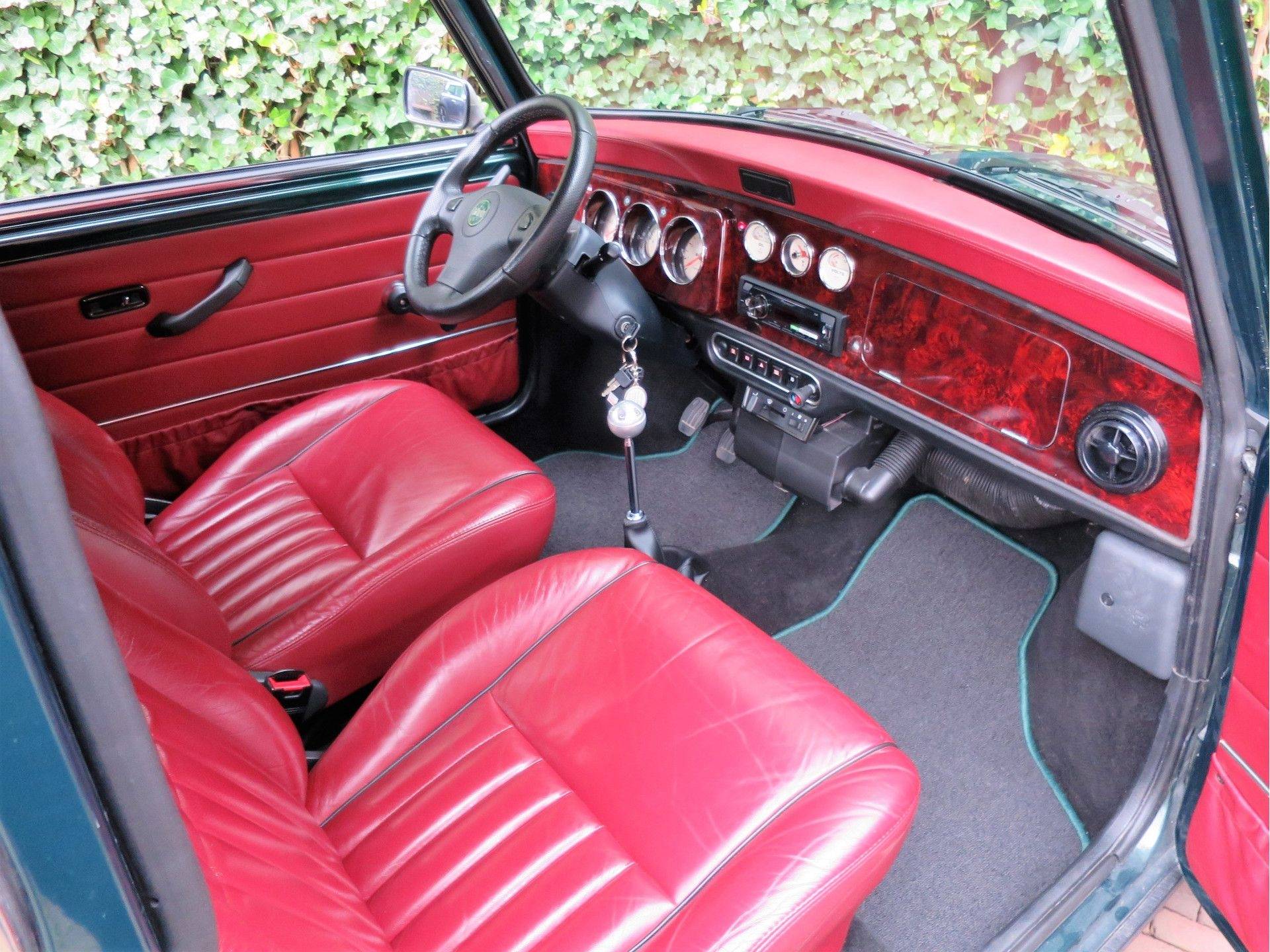 MINI Cooper Sport 1.3 MPI met leder interieur, houten dash en 13" velgen - 40/50