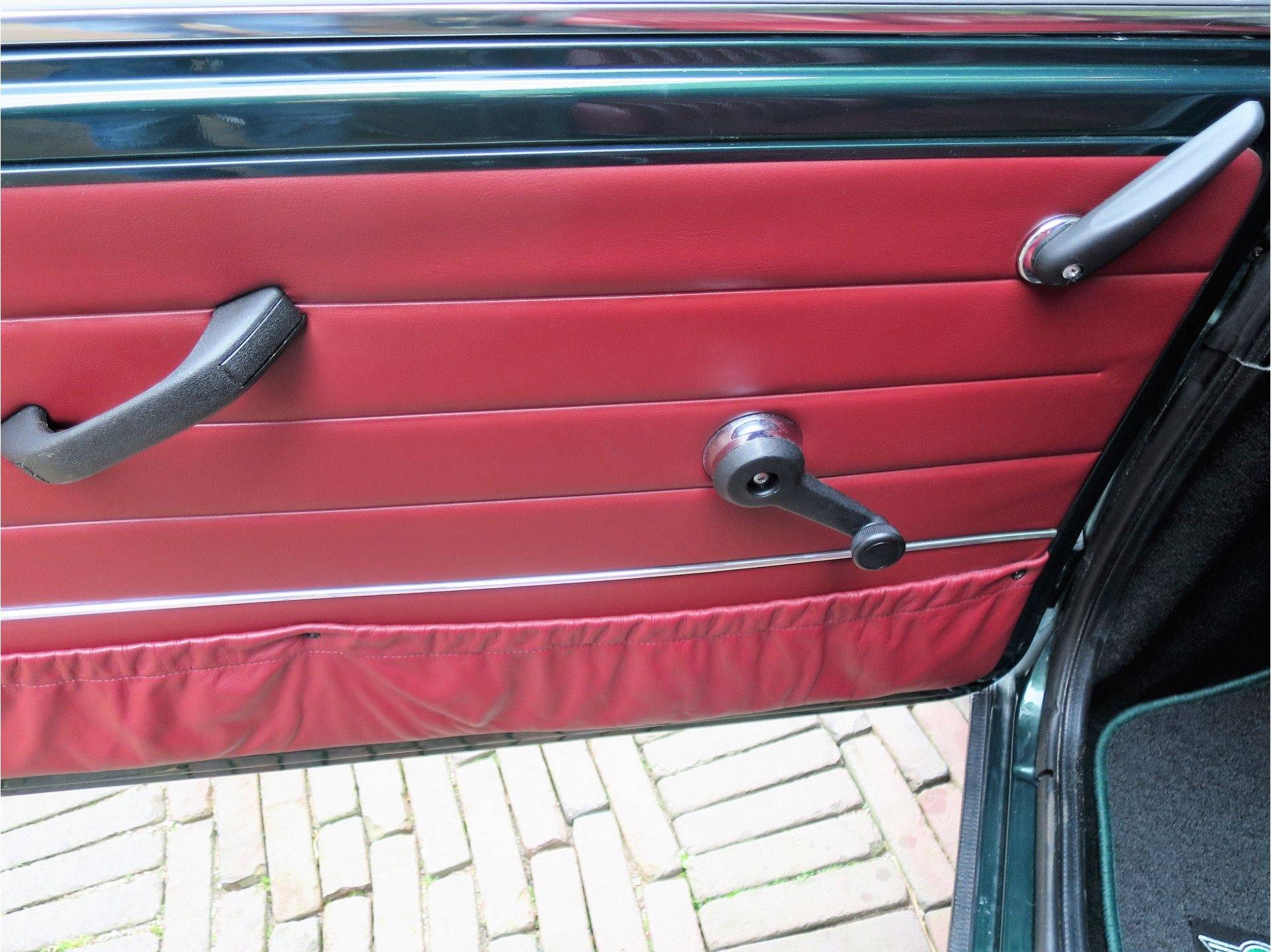 MINI Cooper Sport 1.3 MPI met leder interieur, houten dash en 13" velgen - 42/50
